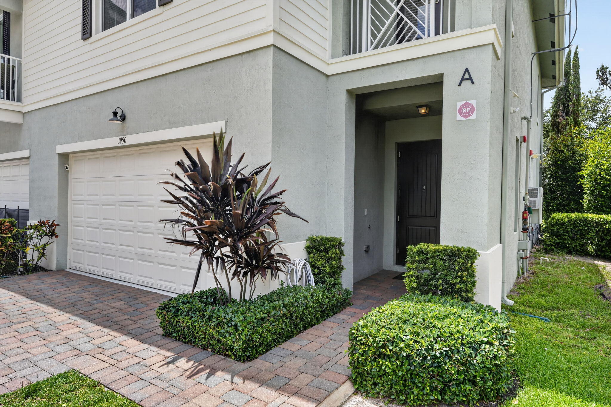 HAMPTON COVE CONDO - Residential Lease