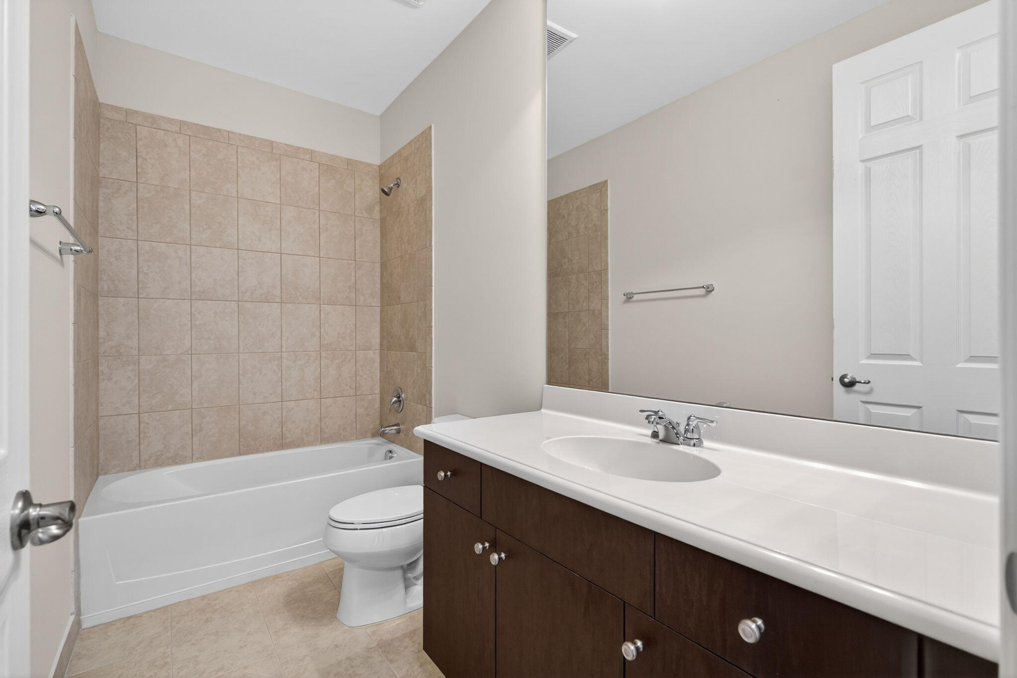 HAMPTON COVE CONDO - Residential Lease