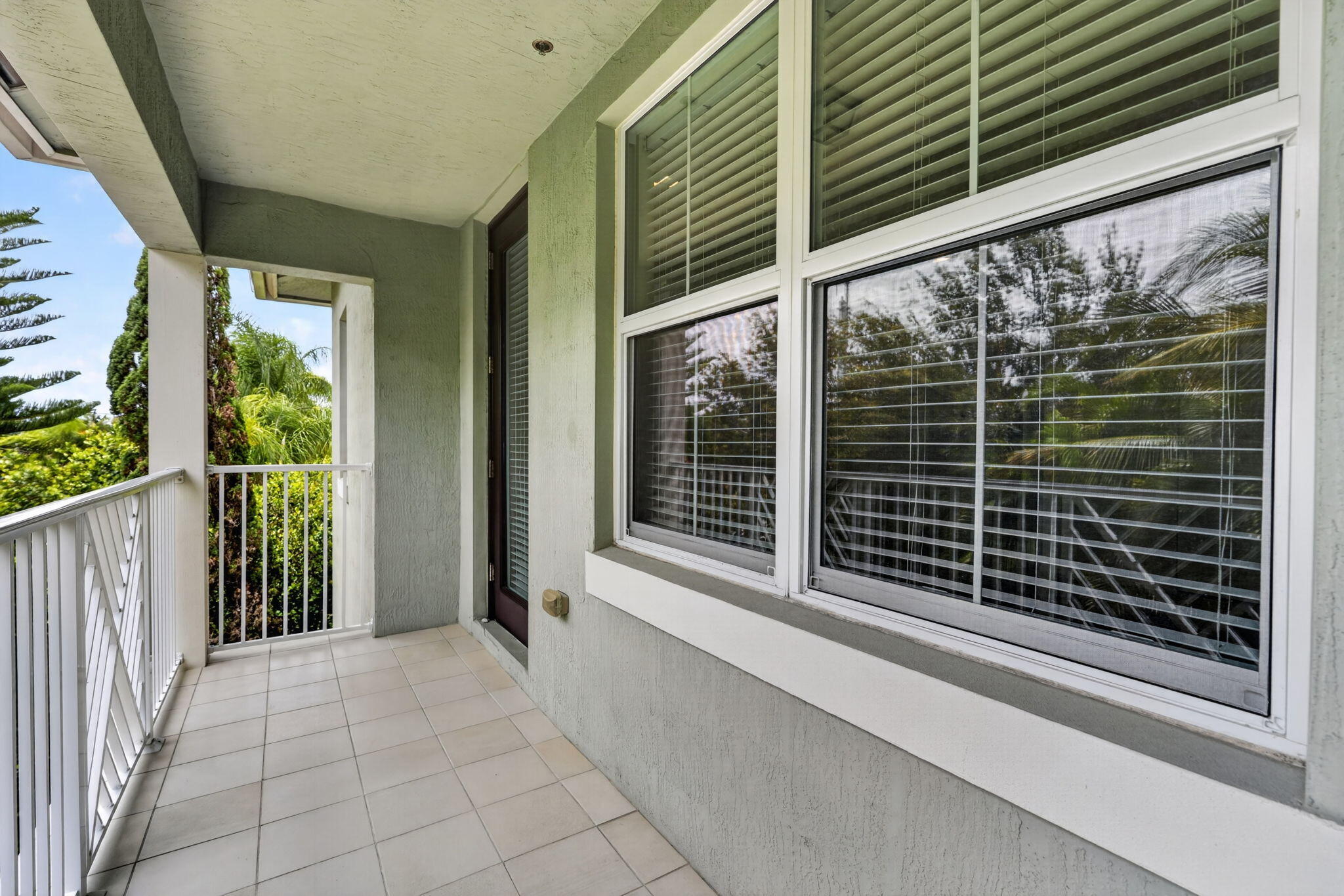 HAMPTON COVE CONDO - Residential Lease