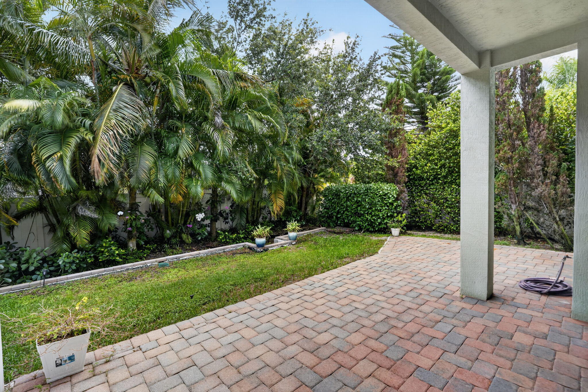 HAMPTON COVE CONDO - Residential Lease