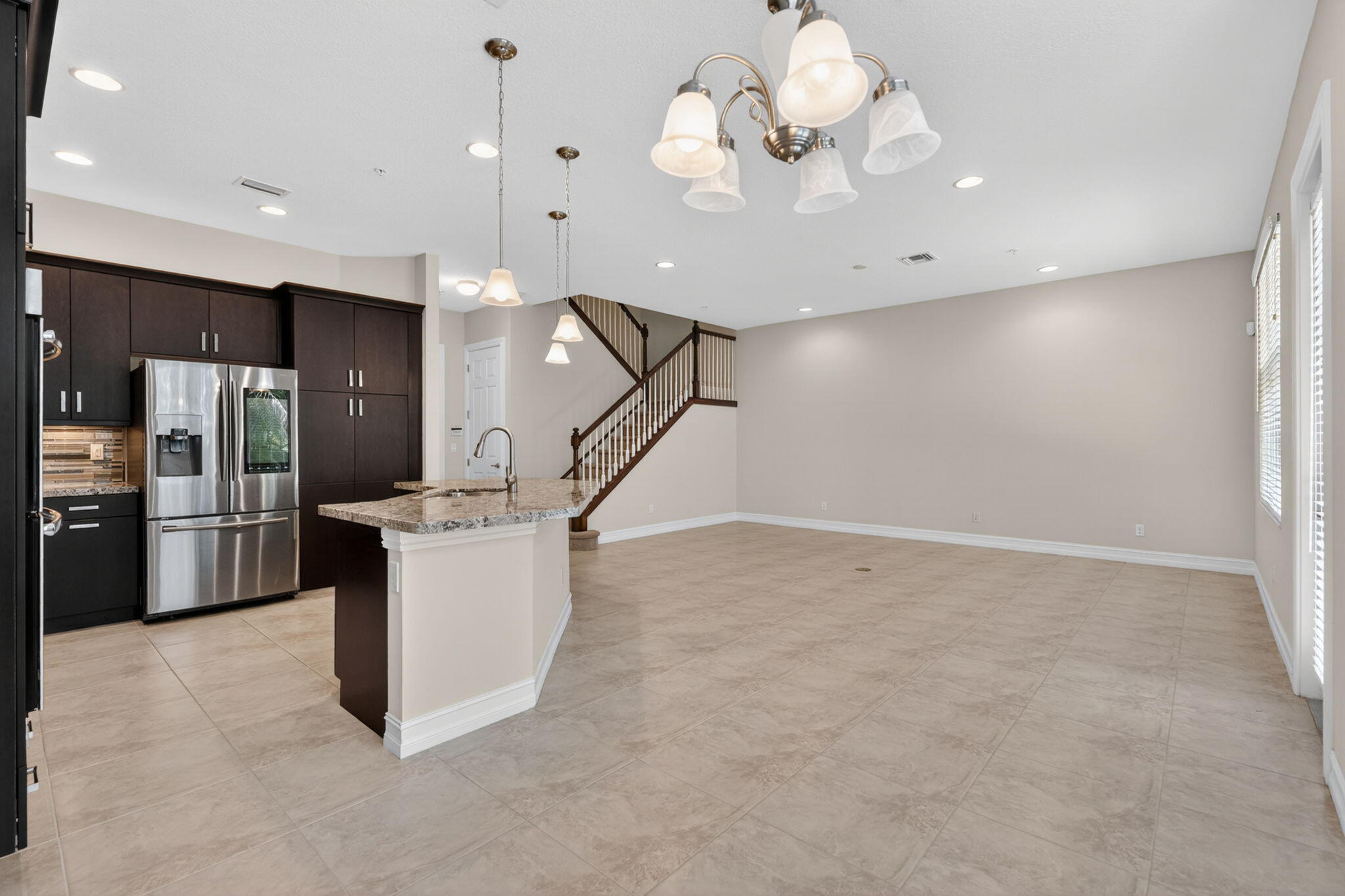 HAMPTON COVE CONDO - Residential Lease
