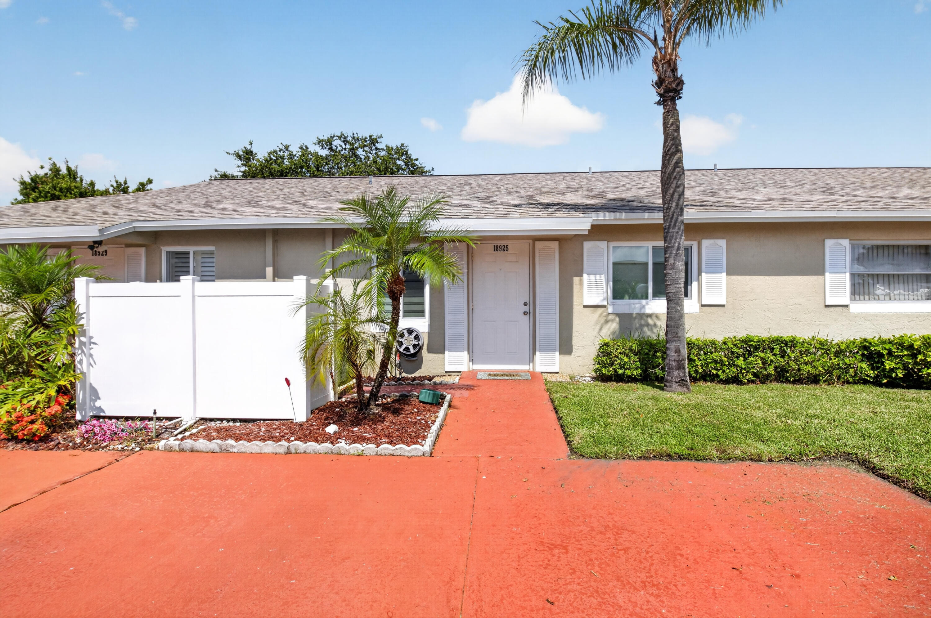 WHISPER WALK /GREENLEAF - Residential