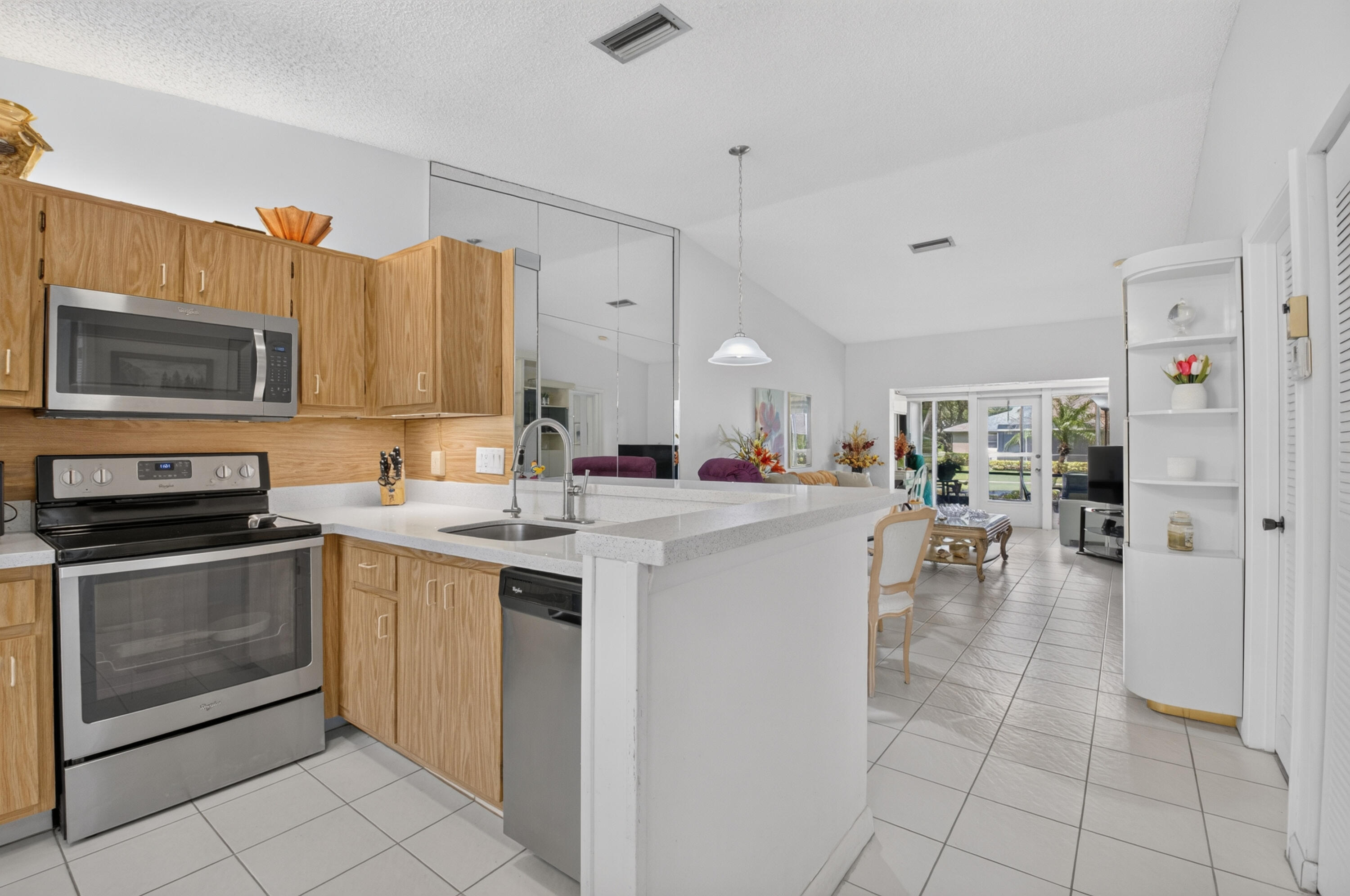 WHISPER WALK /GREENLEAF - Residential