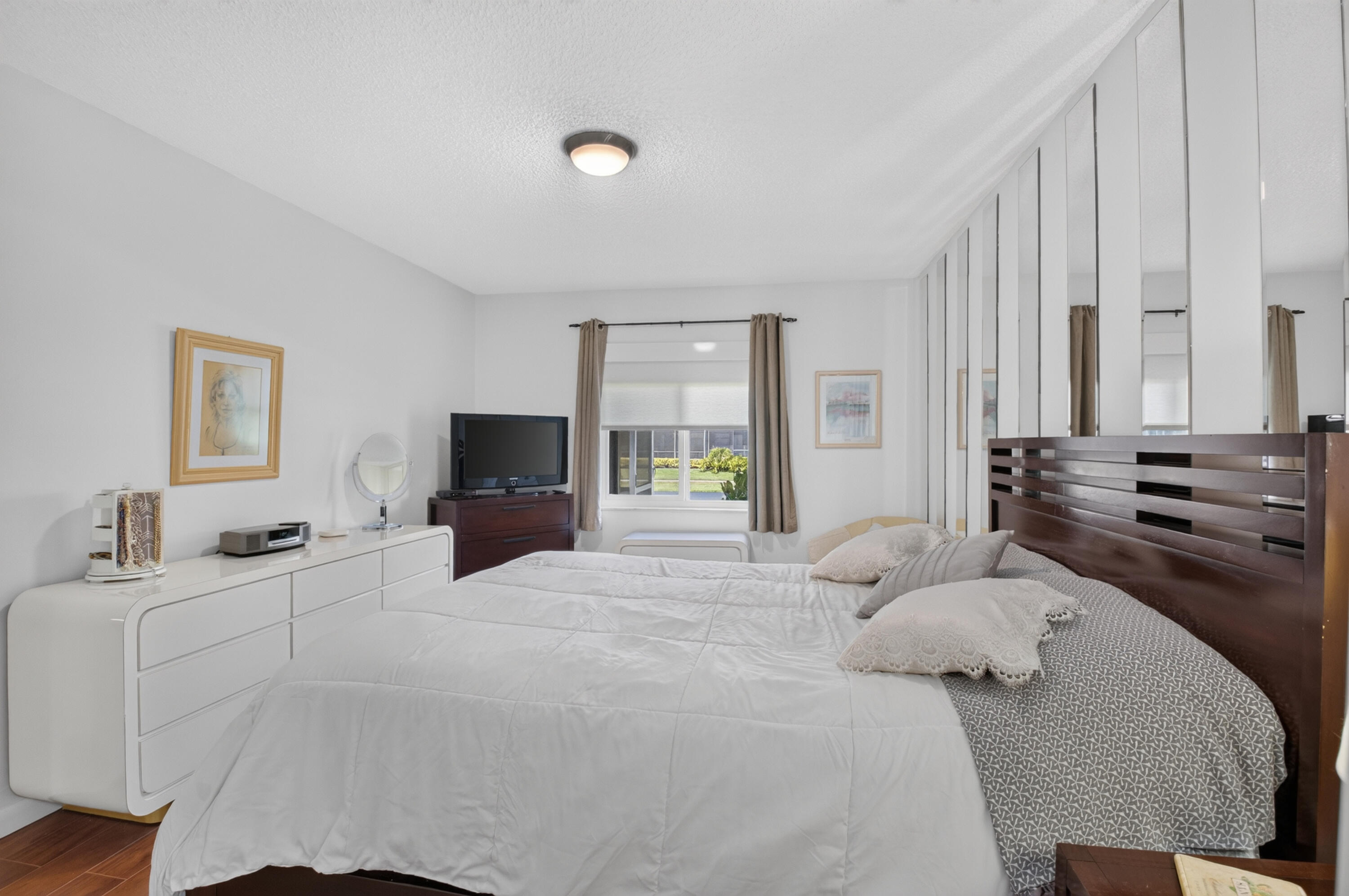 WHISPER WALK /GREENLEAF - Residential