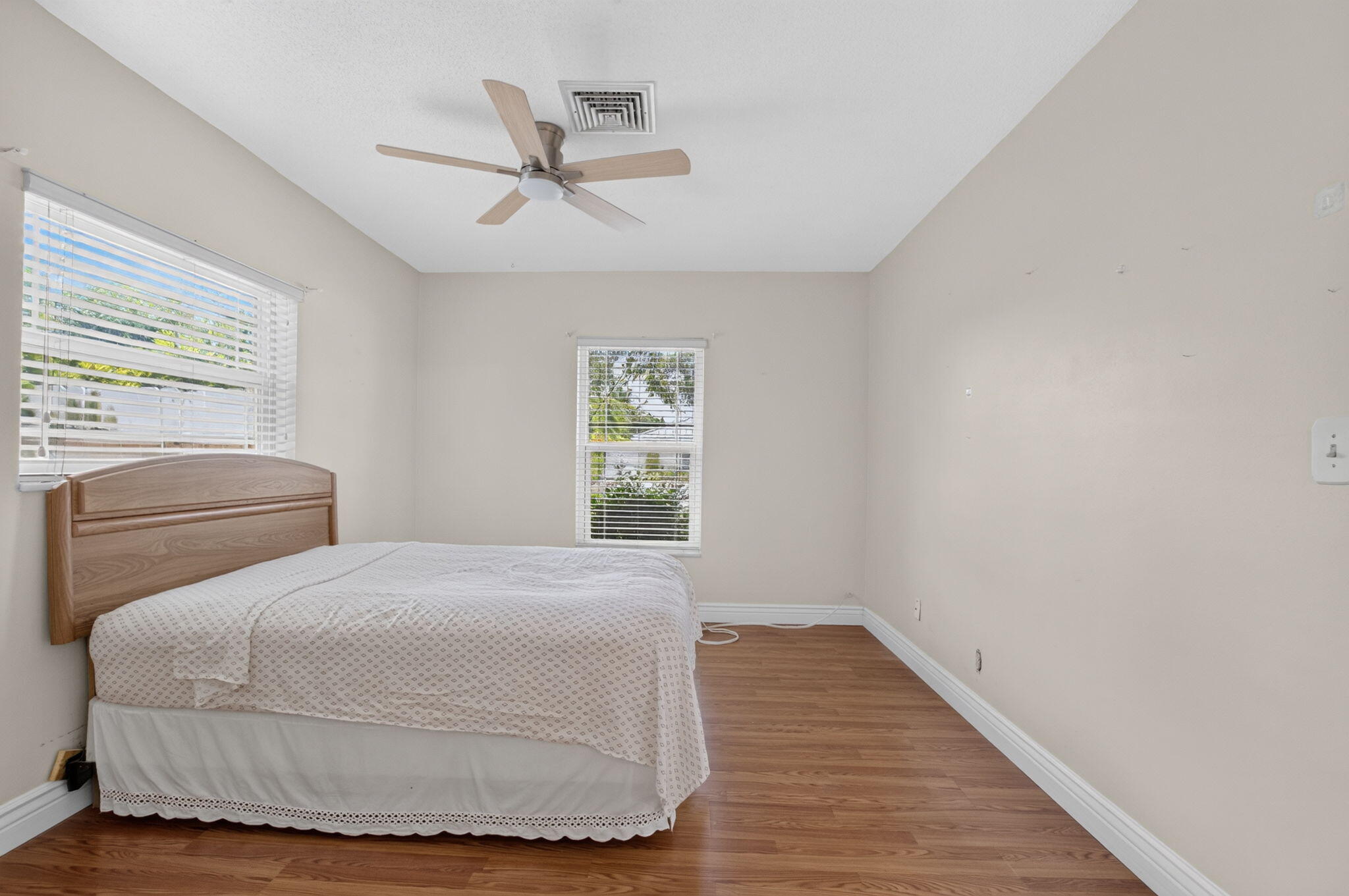 BOCA RATON SQUARE UNIT 1 - Residential
