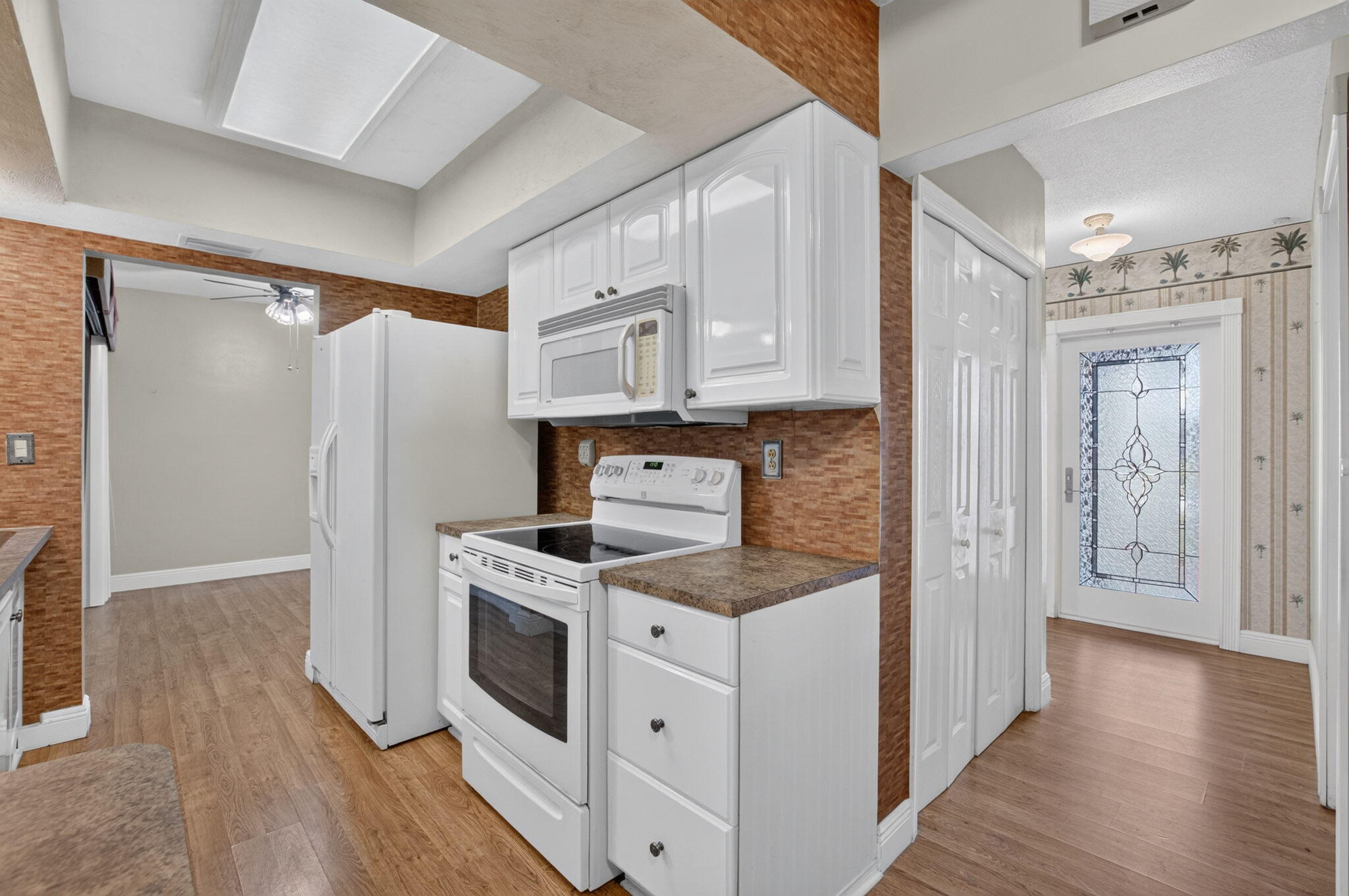 BOCA RATON SQUARE UNIT 1 - Residential
