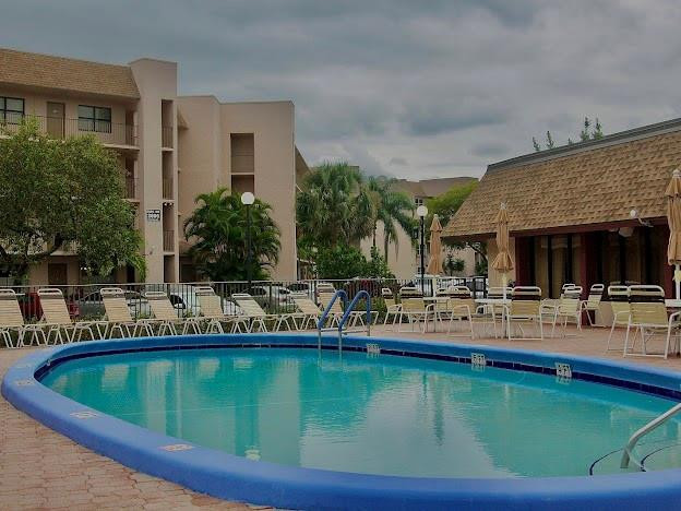 SUNRISE LAKES PHASE IV - Residential