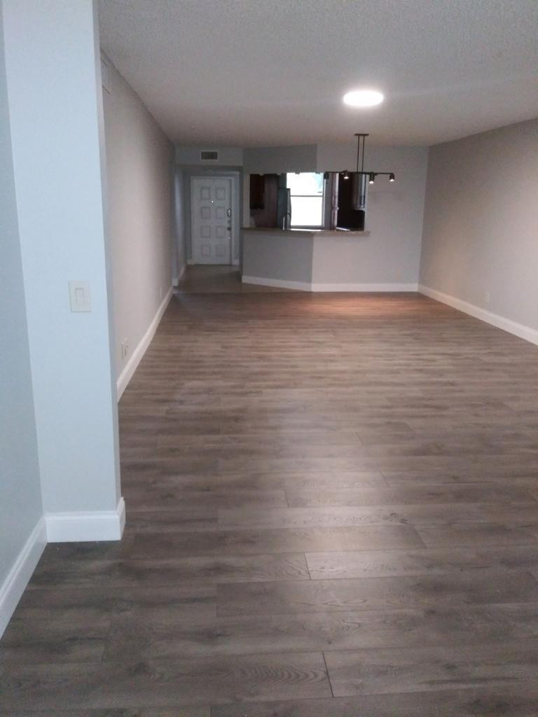 SUNRISE LAKES PHASE IV - Residential