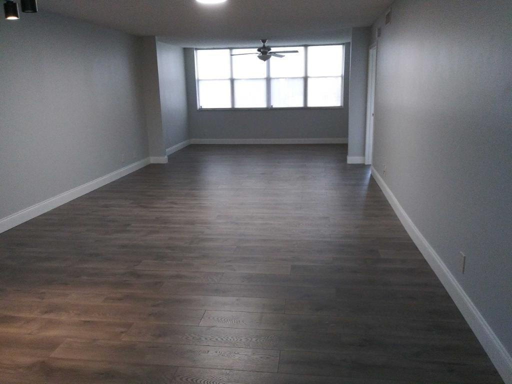 SUNRISE LAKES PHASE IV - Residential