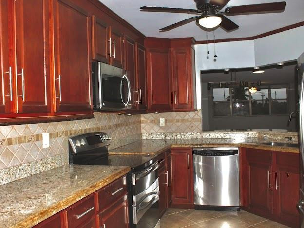 SUNRISE LAKES PHASE IV - Residential