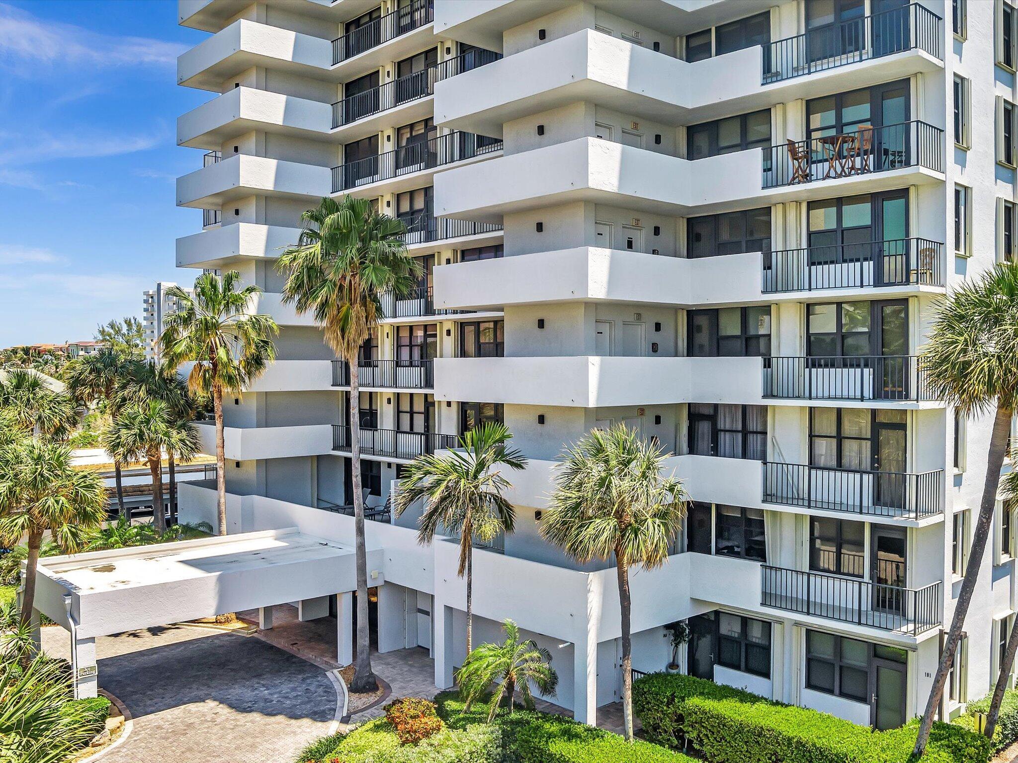 CARRON HOUSE CONDO - Residential