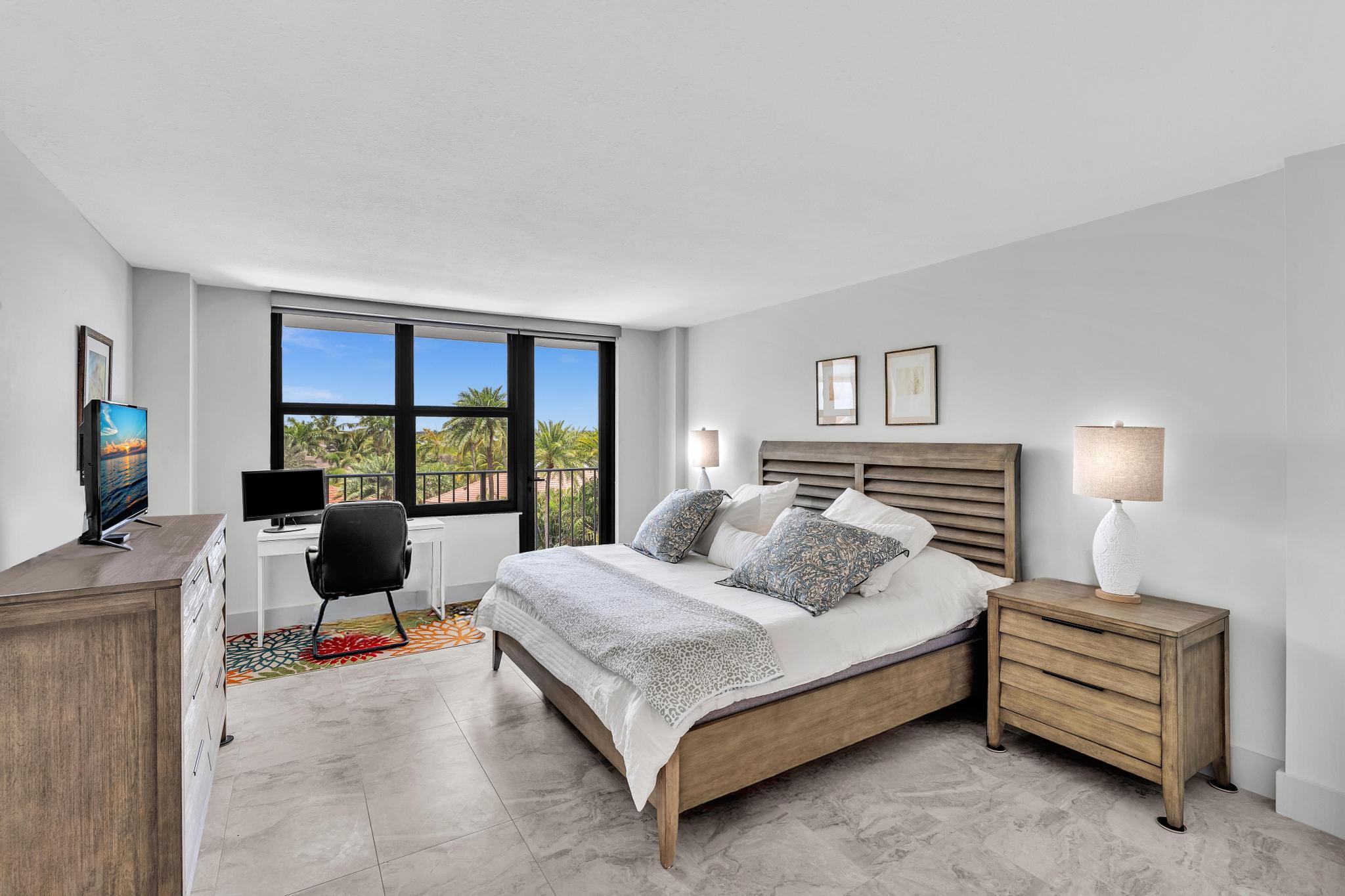 CARRON HOUSE CONDO - Residential