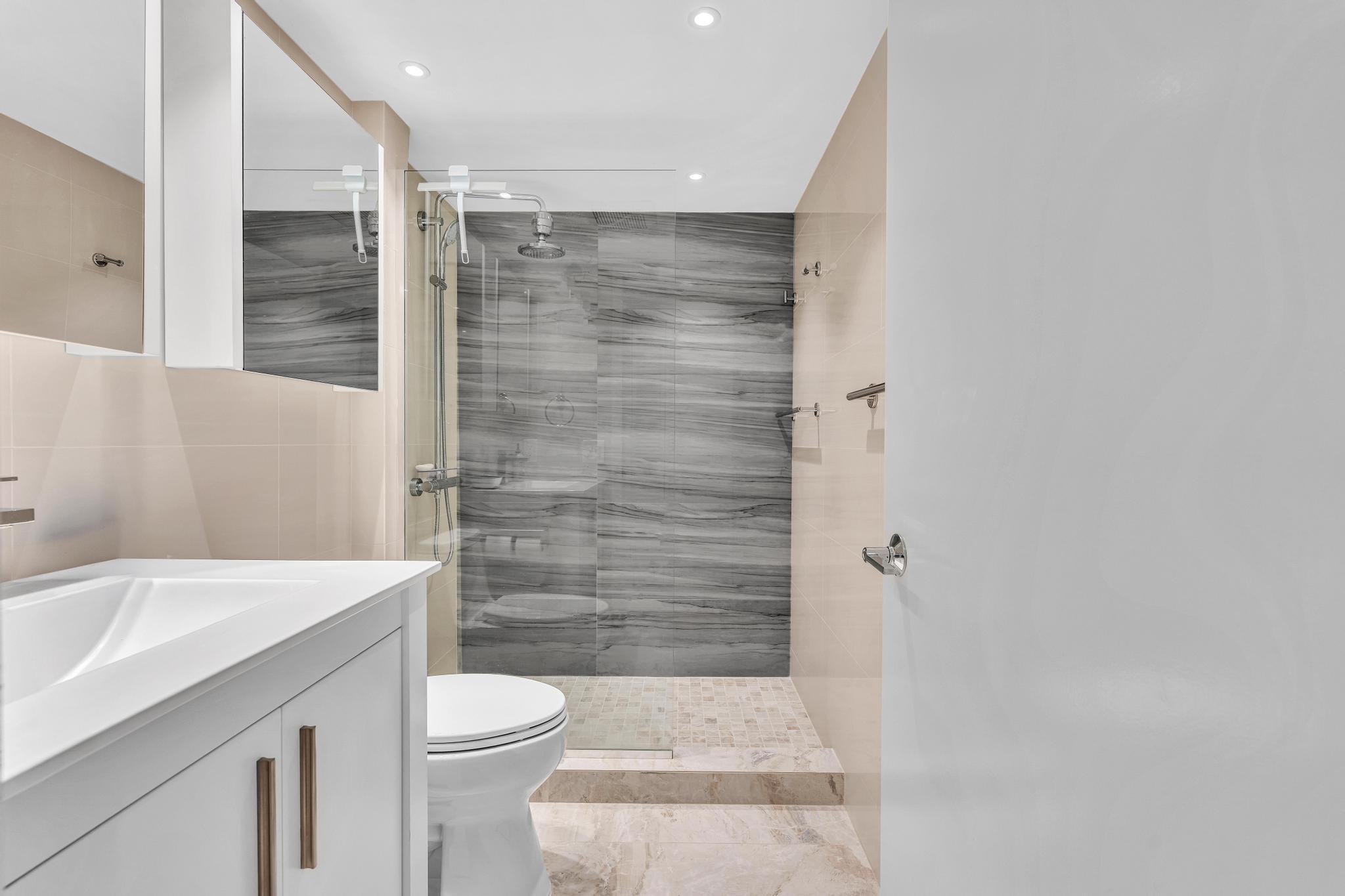 CARRON HOUSE CONDO - Residential