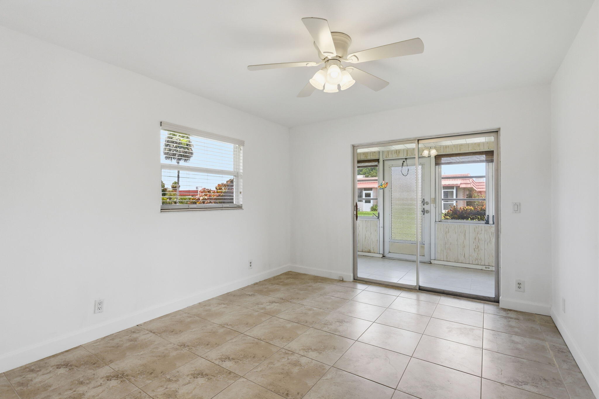 KINGS POINT SEVILLE CONDOS - Residential