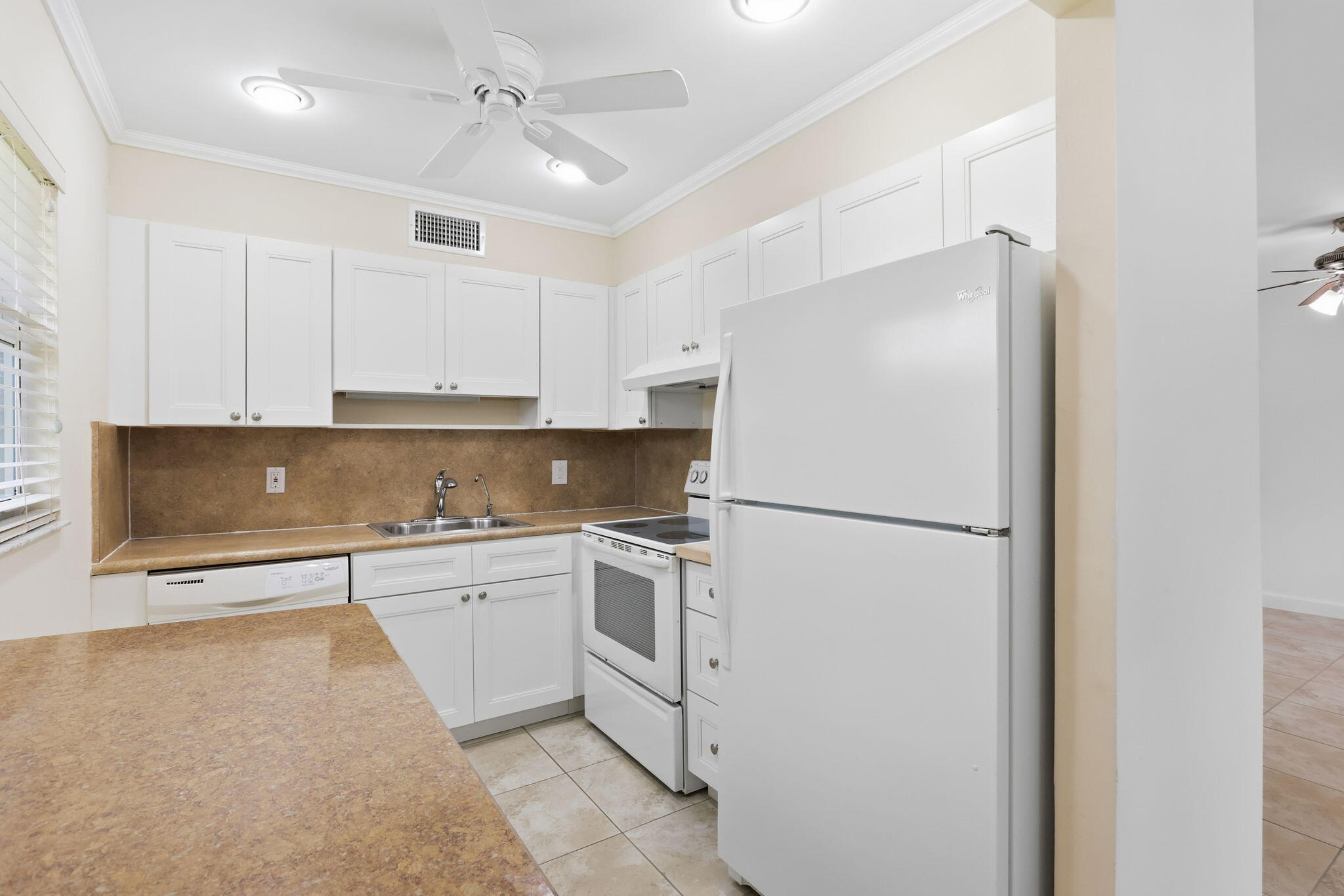 KINGS POINT SEVILLE CONDOS - Residential