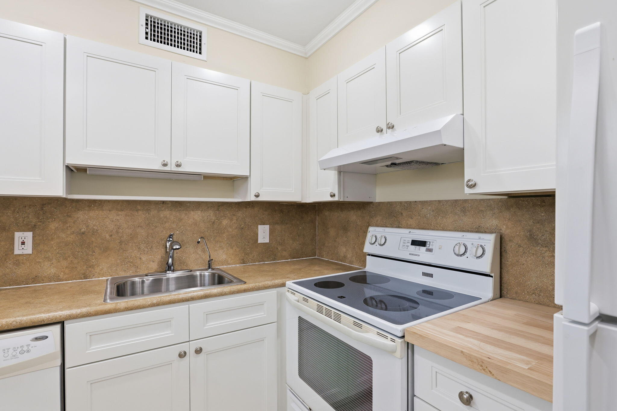 KINGS POINT SEVILLE CONDOS - Residential