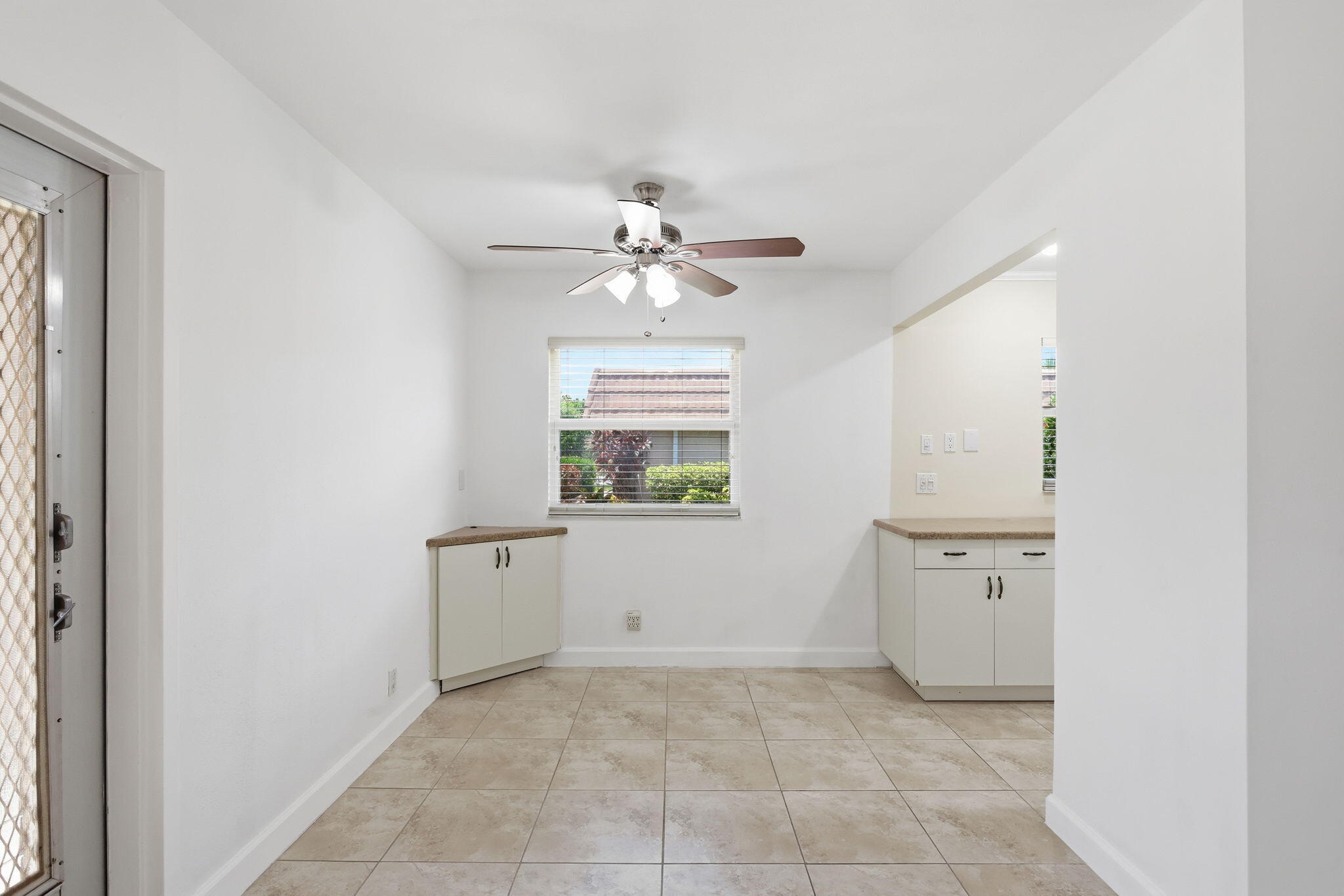 KINGS POINT SEVILLE CONDOS - Residential