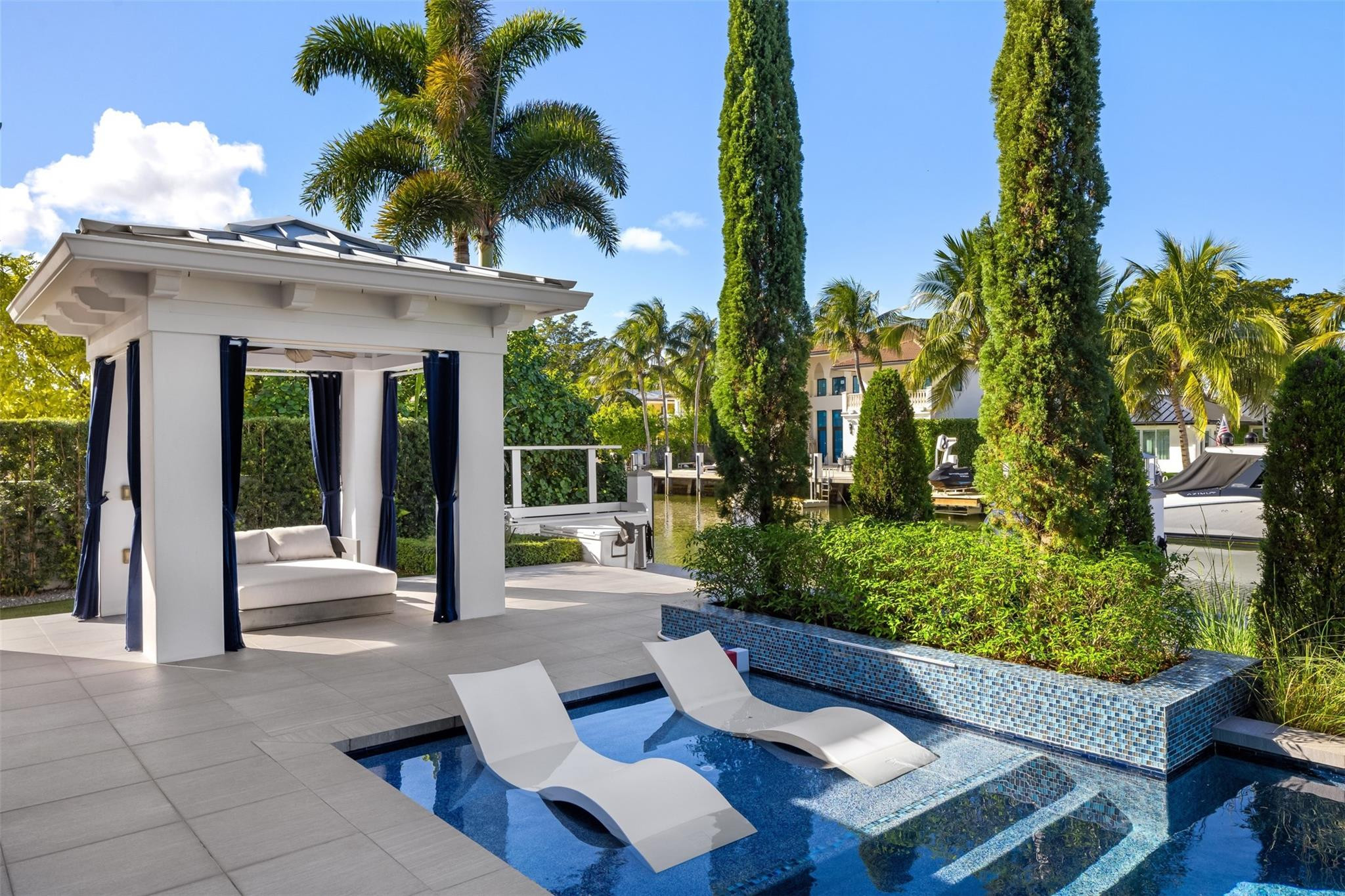 Gould Island 15-62 B - Residential