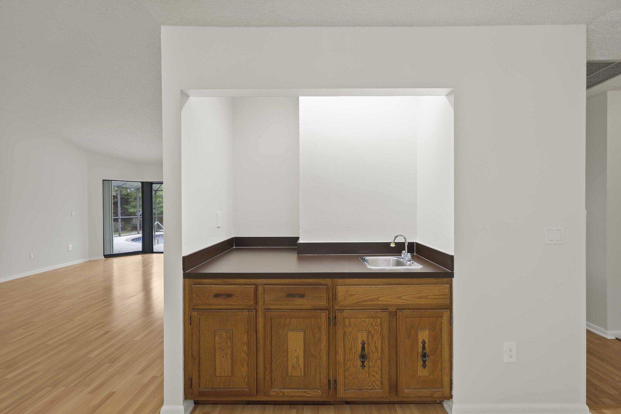 PINEWOOD EAST 2 OF WELLINGTON - Residential