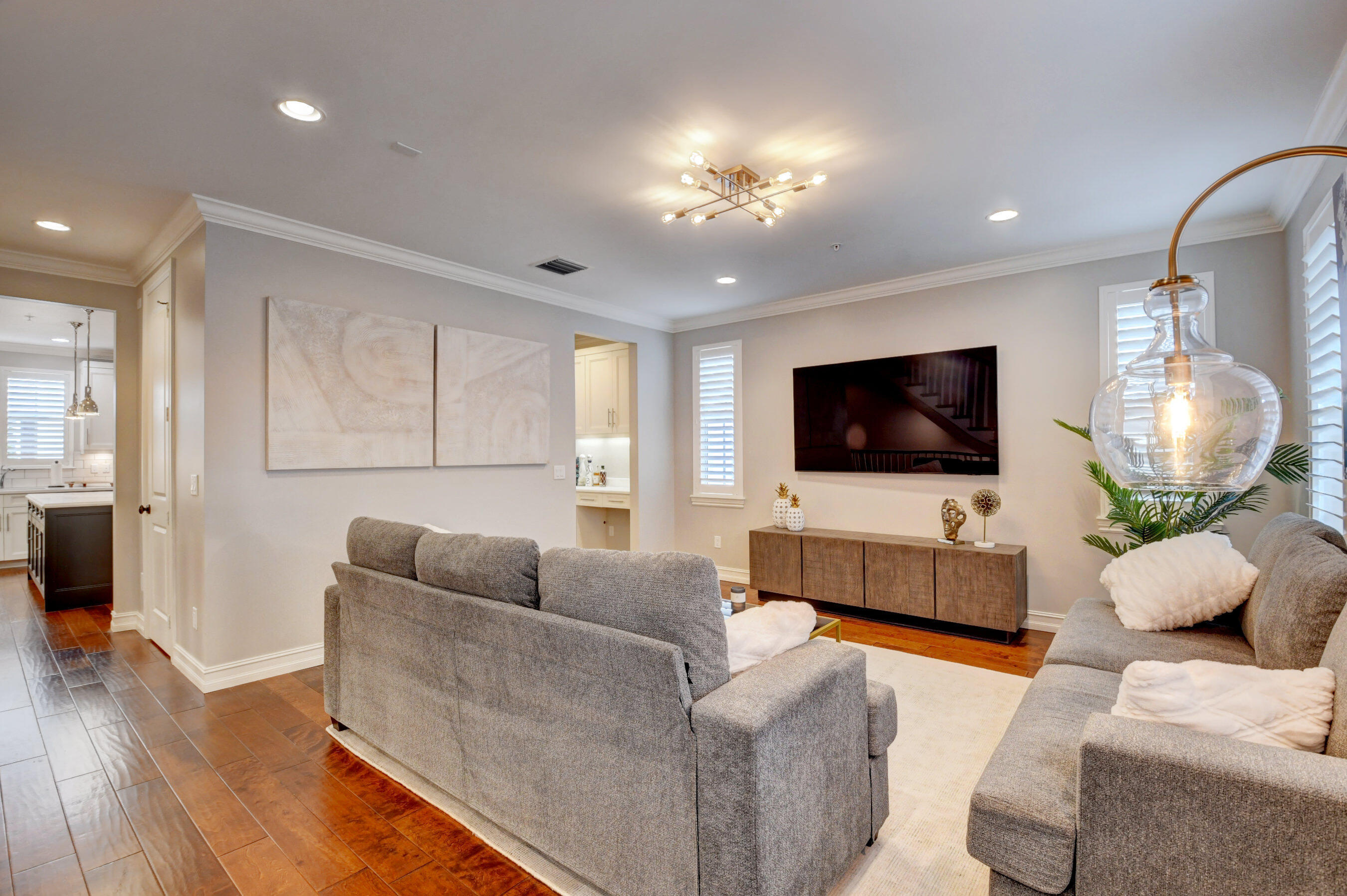 CANNERY ROW - Residential Lease