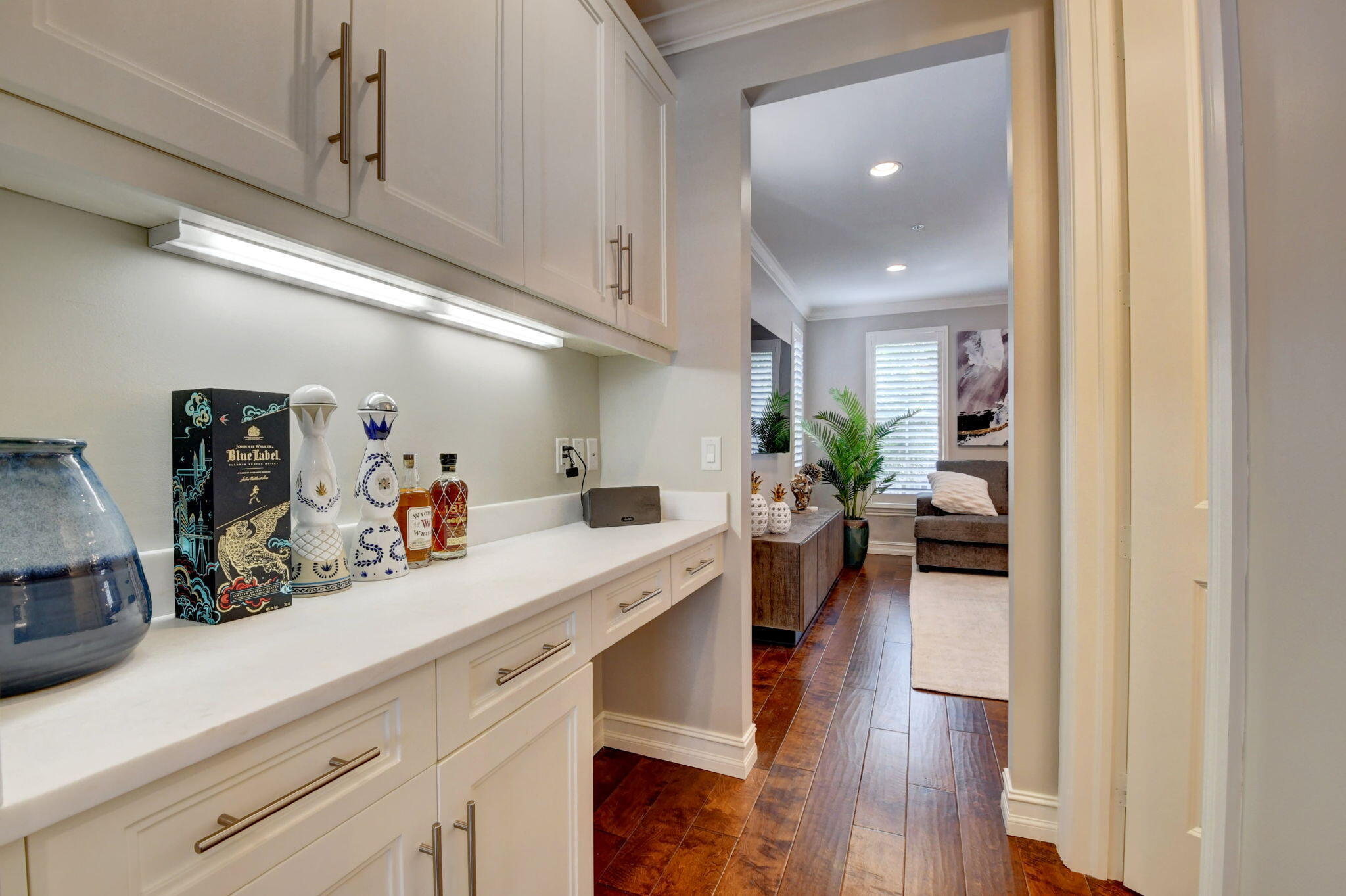 CANNERY ROW - Residential Lease