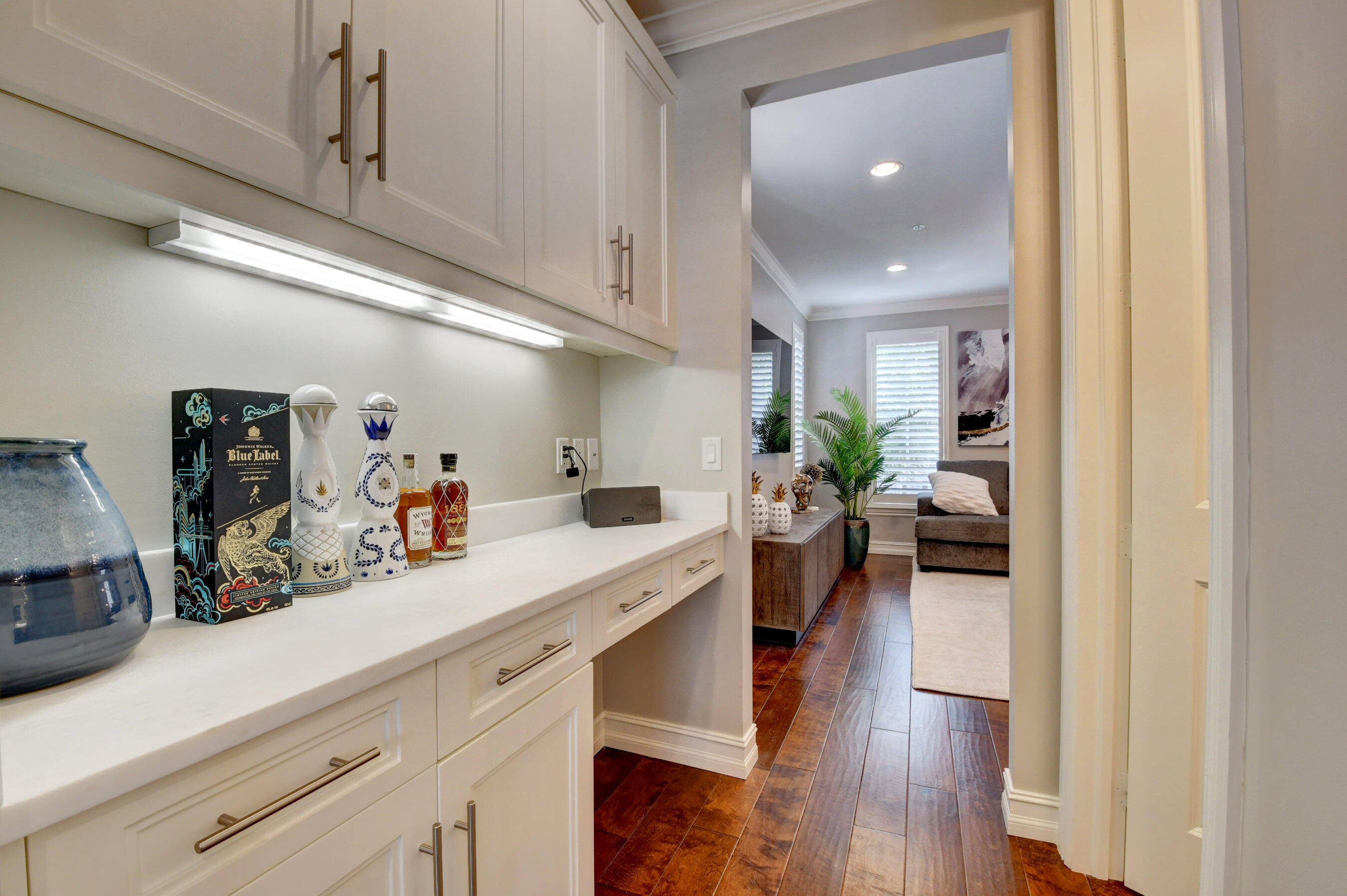 CANNERY ROW - Residential Lease