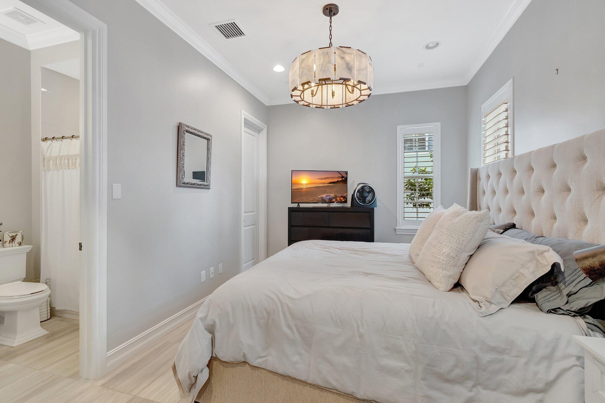 CANNERY ROW - Residential Lease