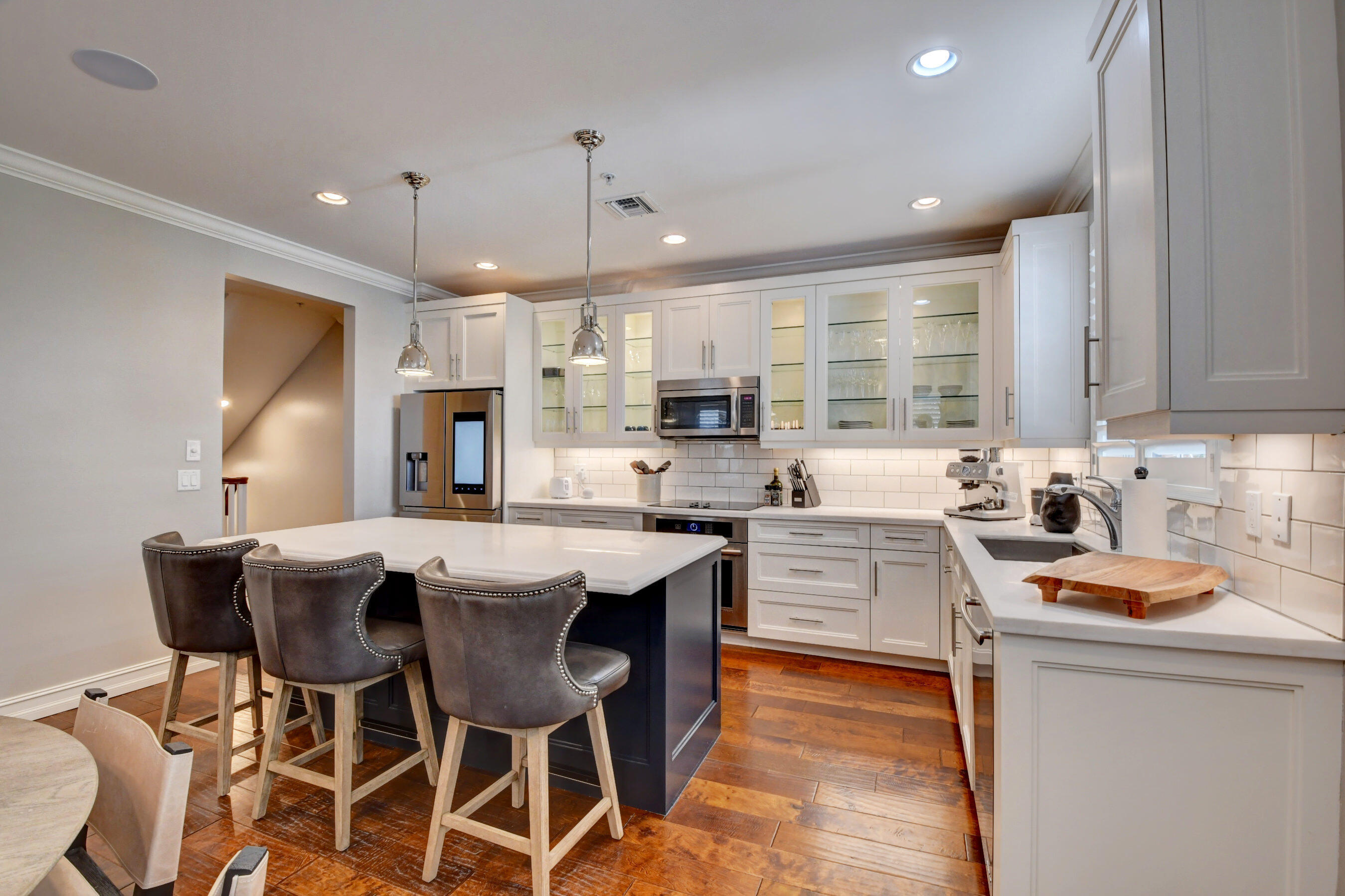 CANNERY ROW - Residential Lease