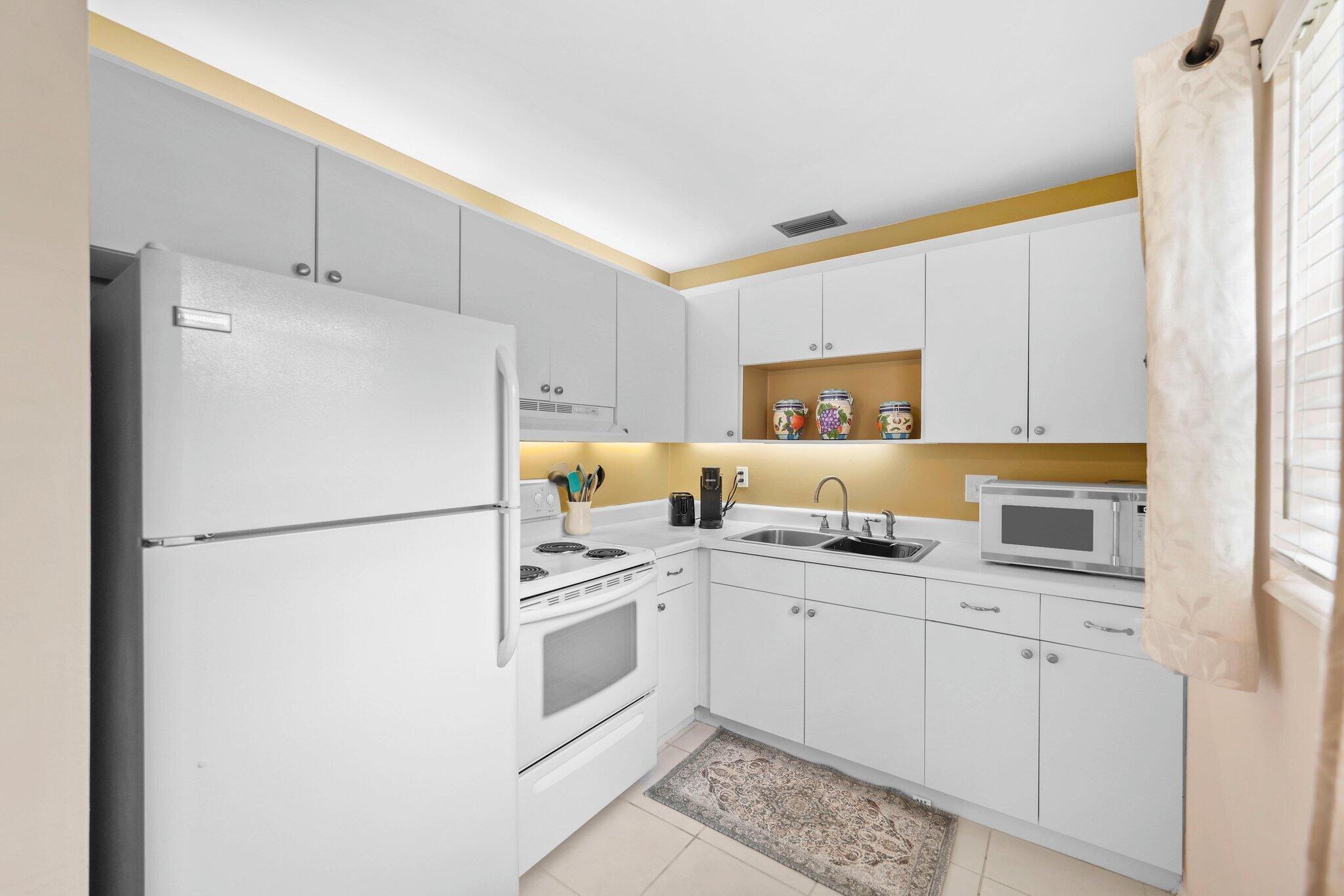 VISTA PINES CONDO - Residential
