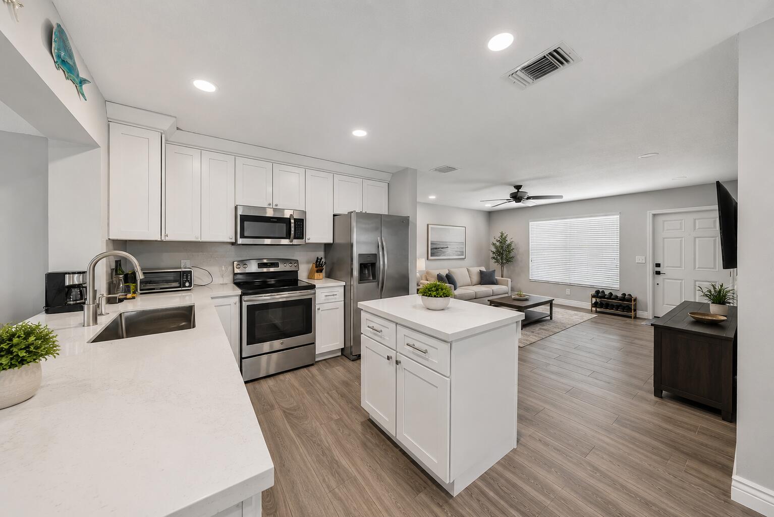 NORTH ANDREWS TERRACE - Residential