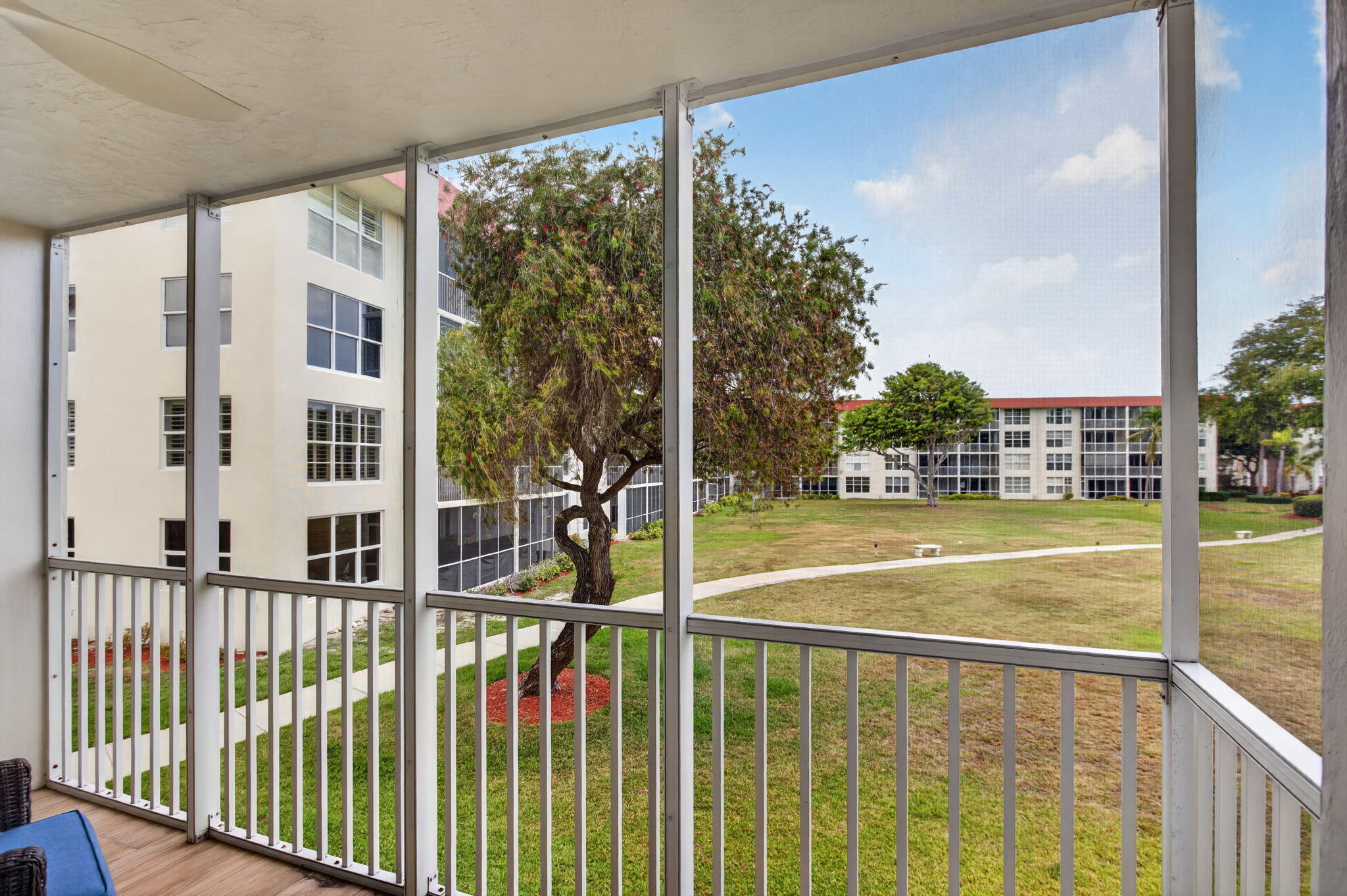 NO 3 PALM-AIRE AT CORAL KEY - Residential