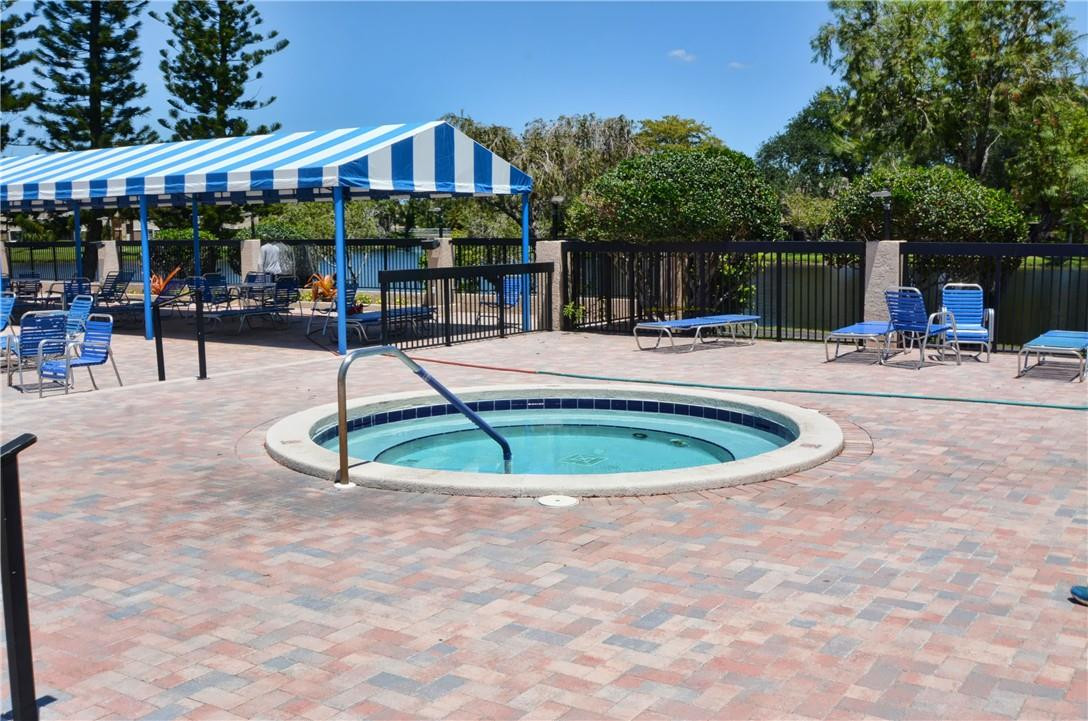 CENTERPOINTE CONDO - Residential