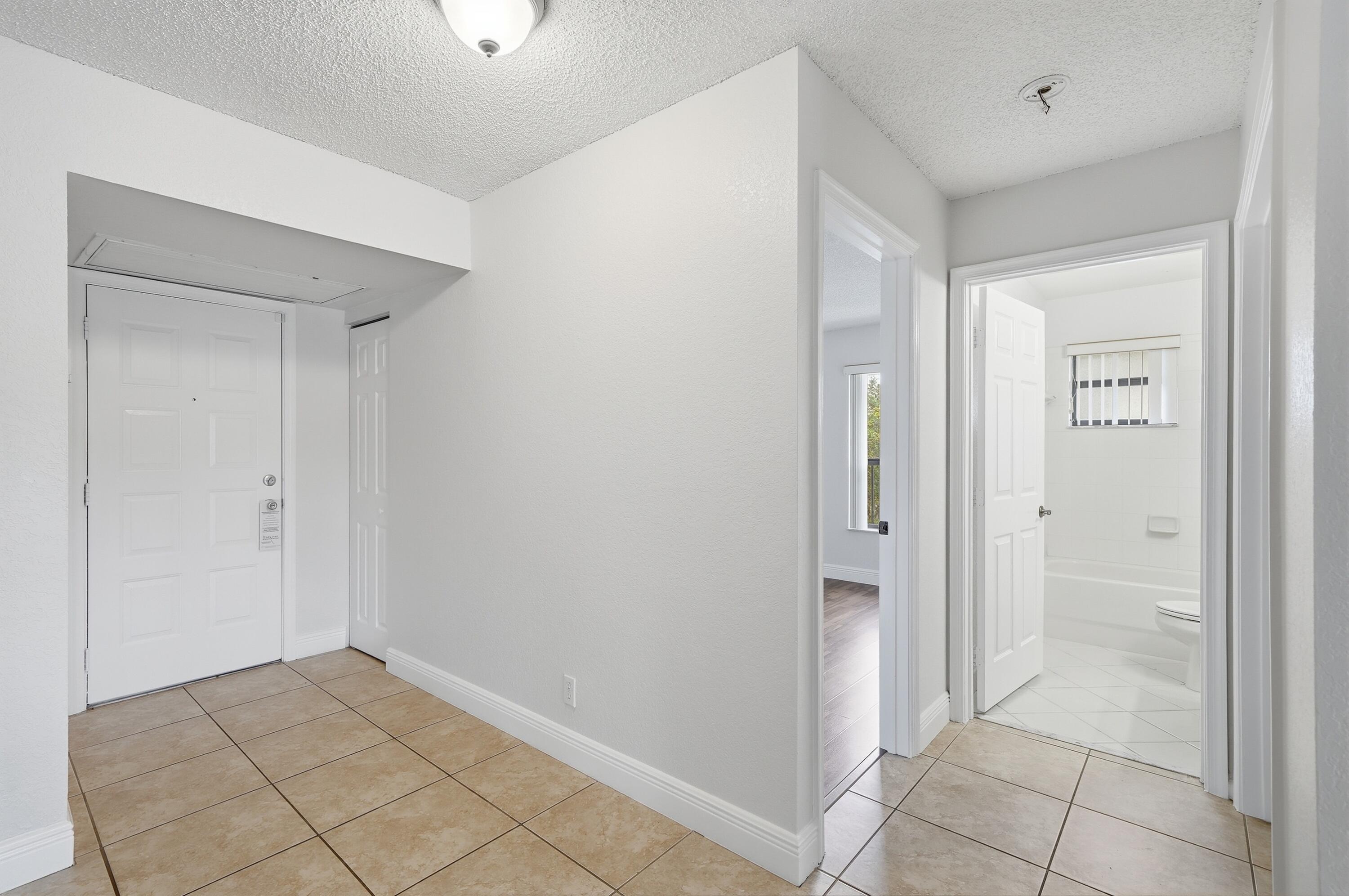 CENTERPOINTE CONDO - Residential