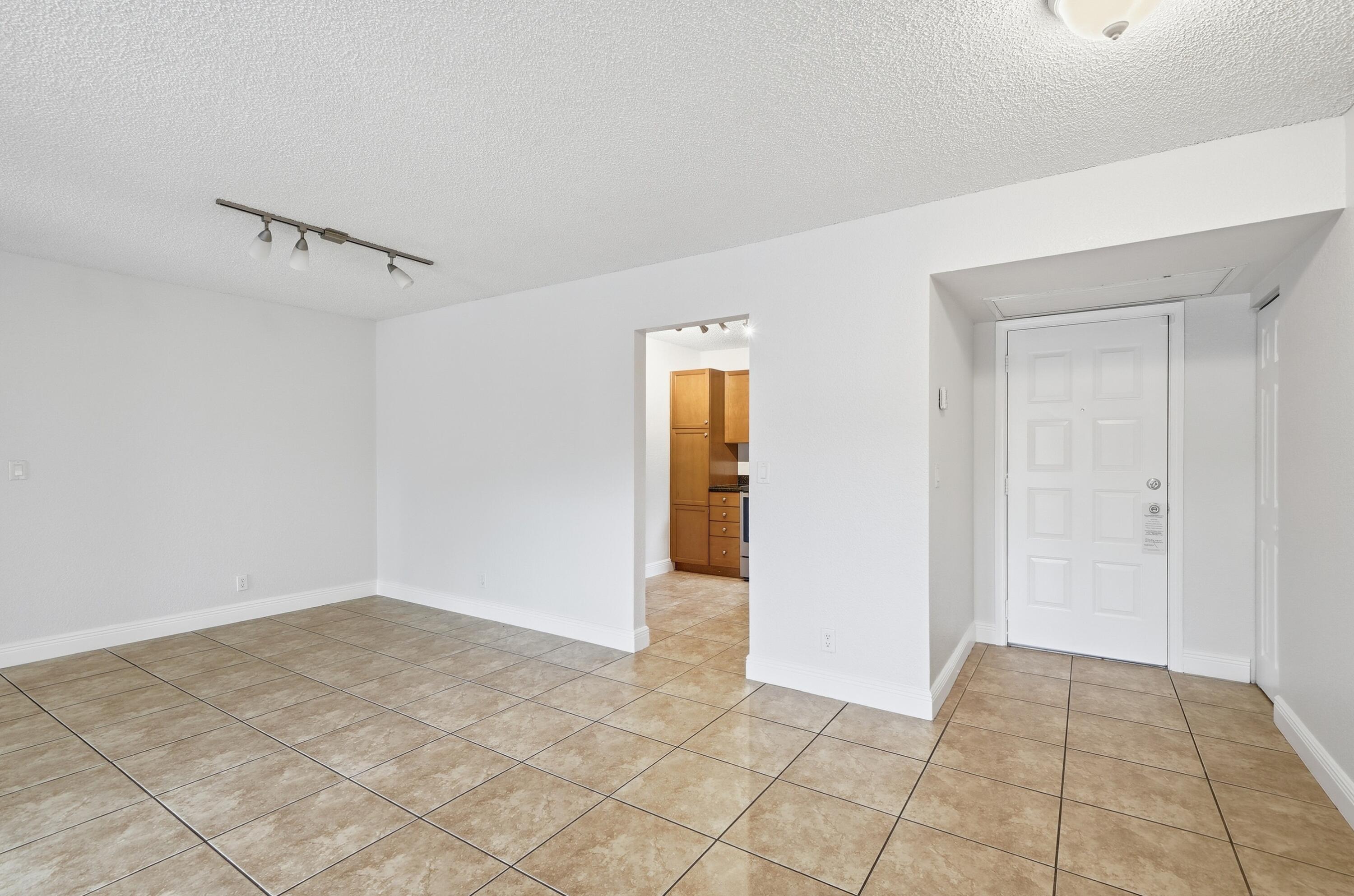 CENTERPOINTE CONDO - Residential