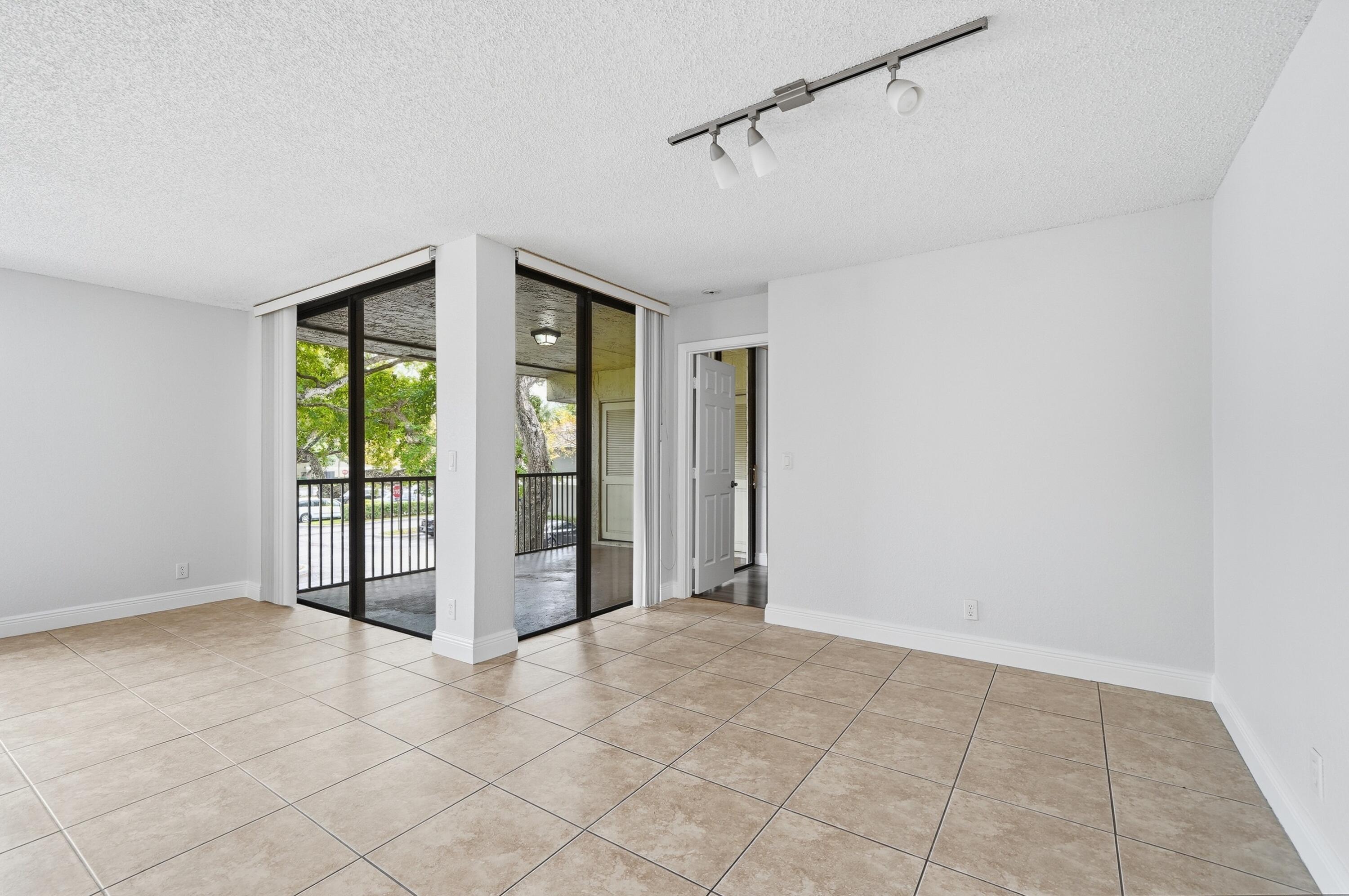 CENTERPOINTE CONDO - Residential
