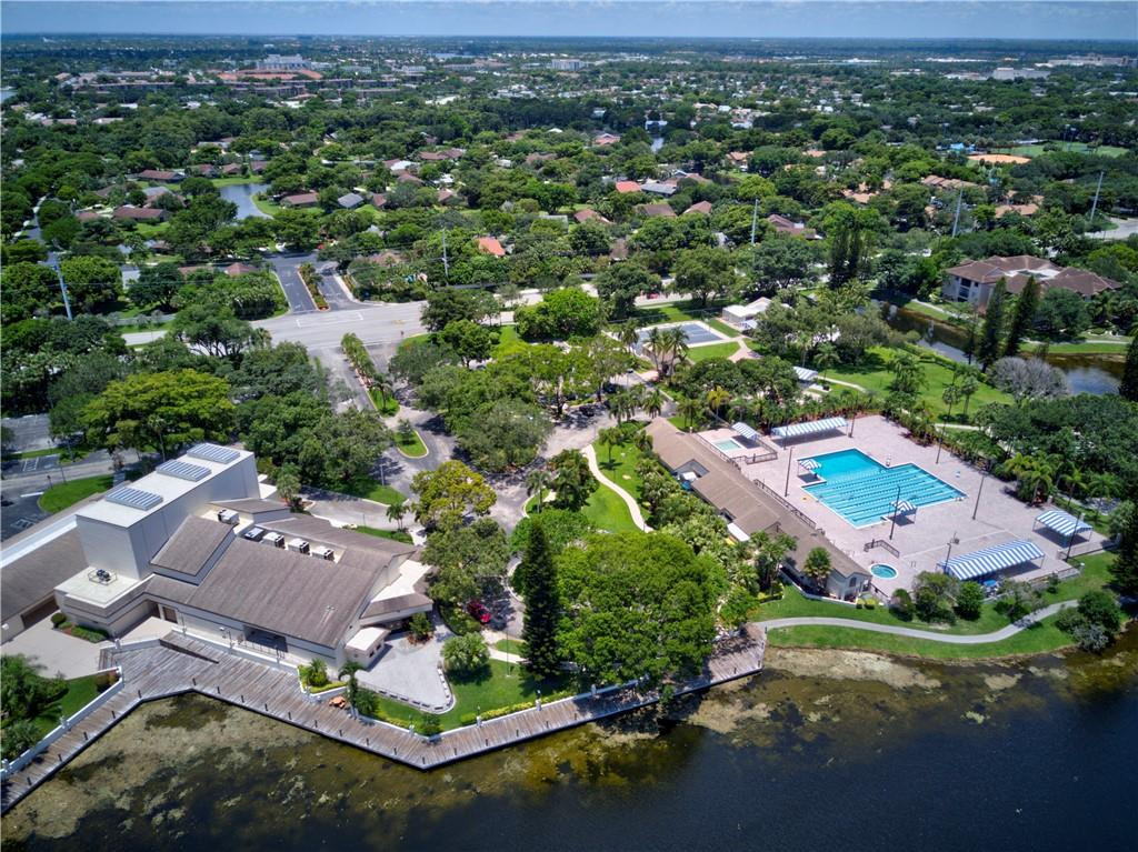 CENTERPOINTE CONDO - Residential