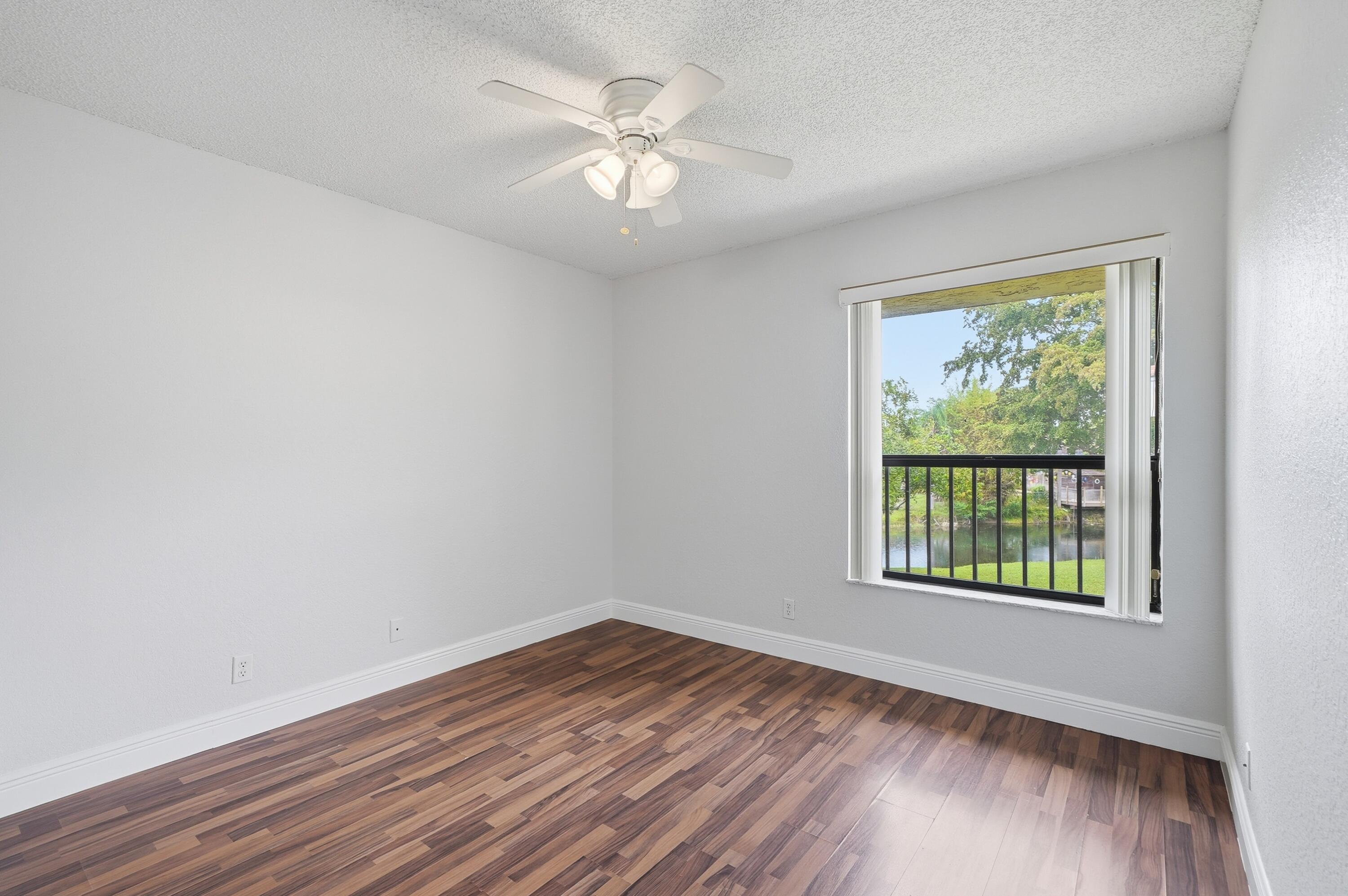 CENTERPOINTE CONDO - Residential