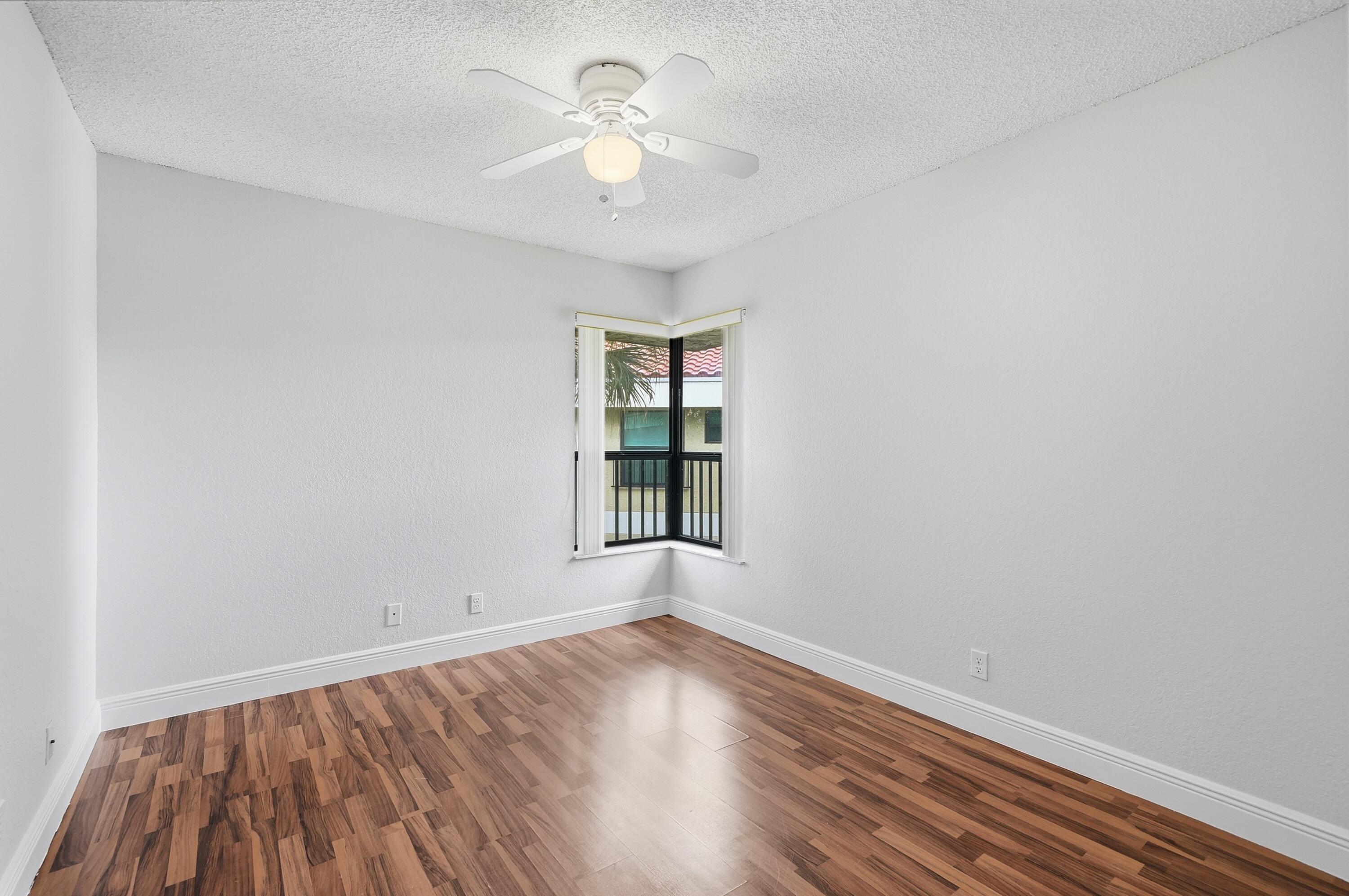 CENTERPOINTE CONDO - Residential
