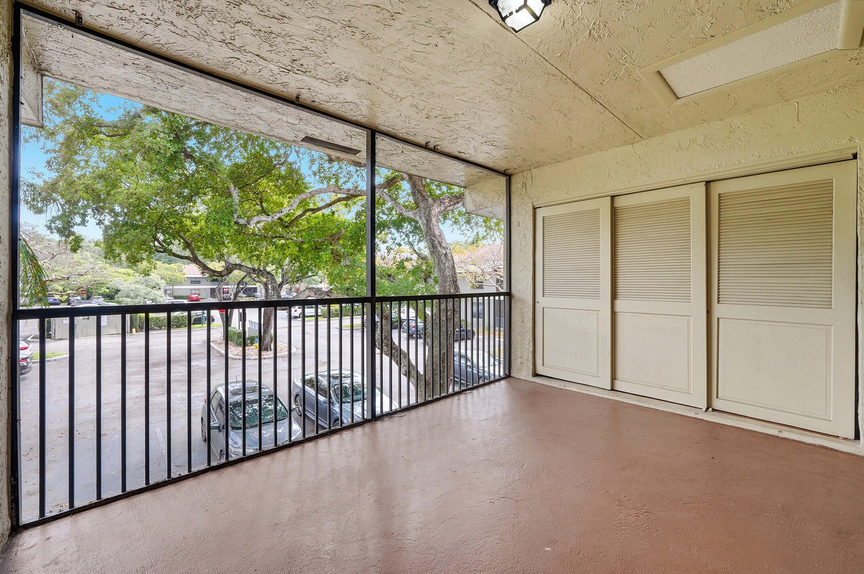 CENTERPOINTE CONDO - Residential