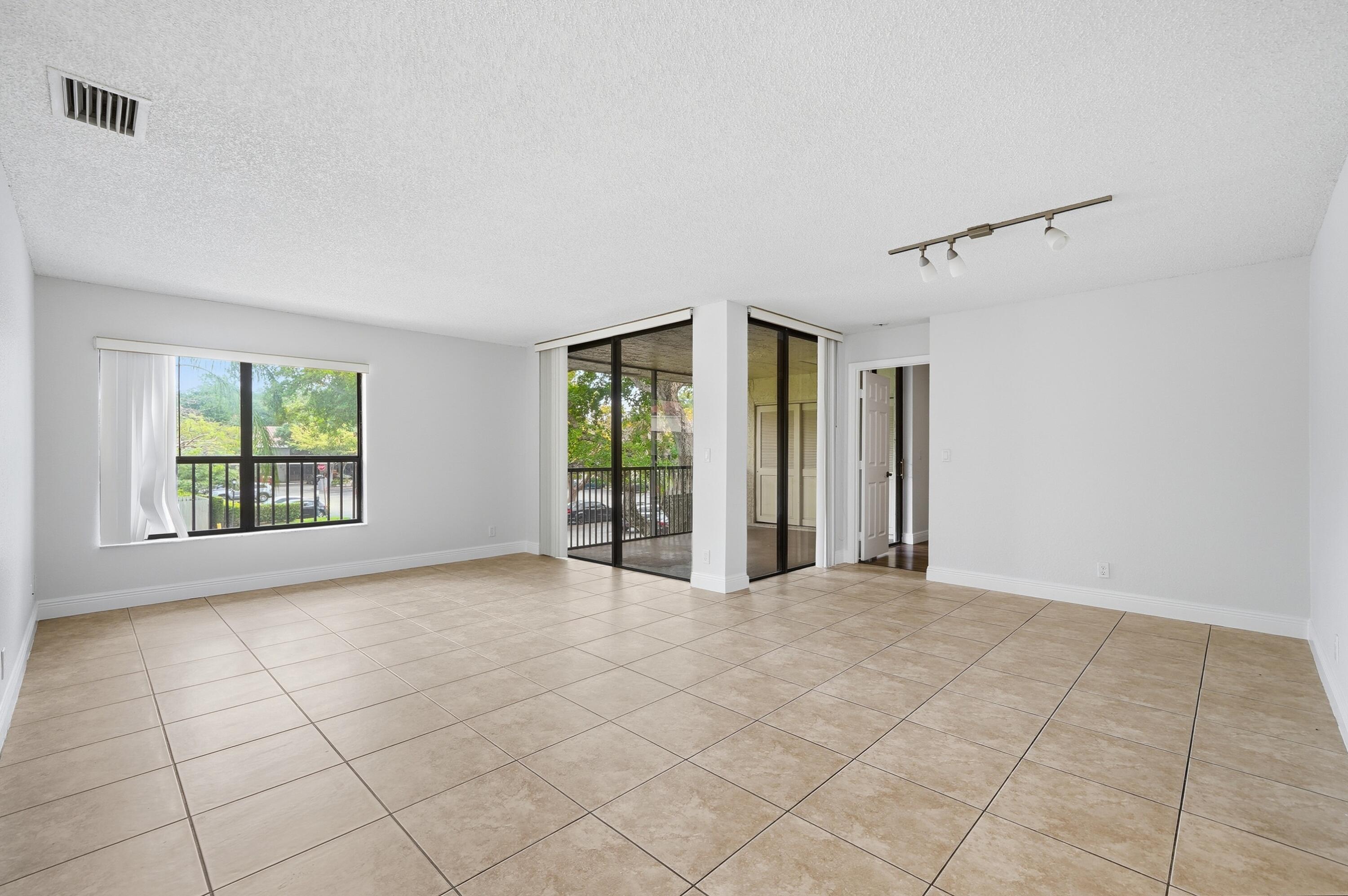 CENTERPOINTE CONDO - Residential