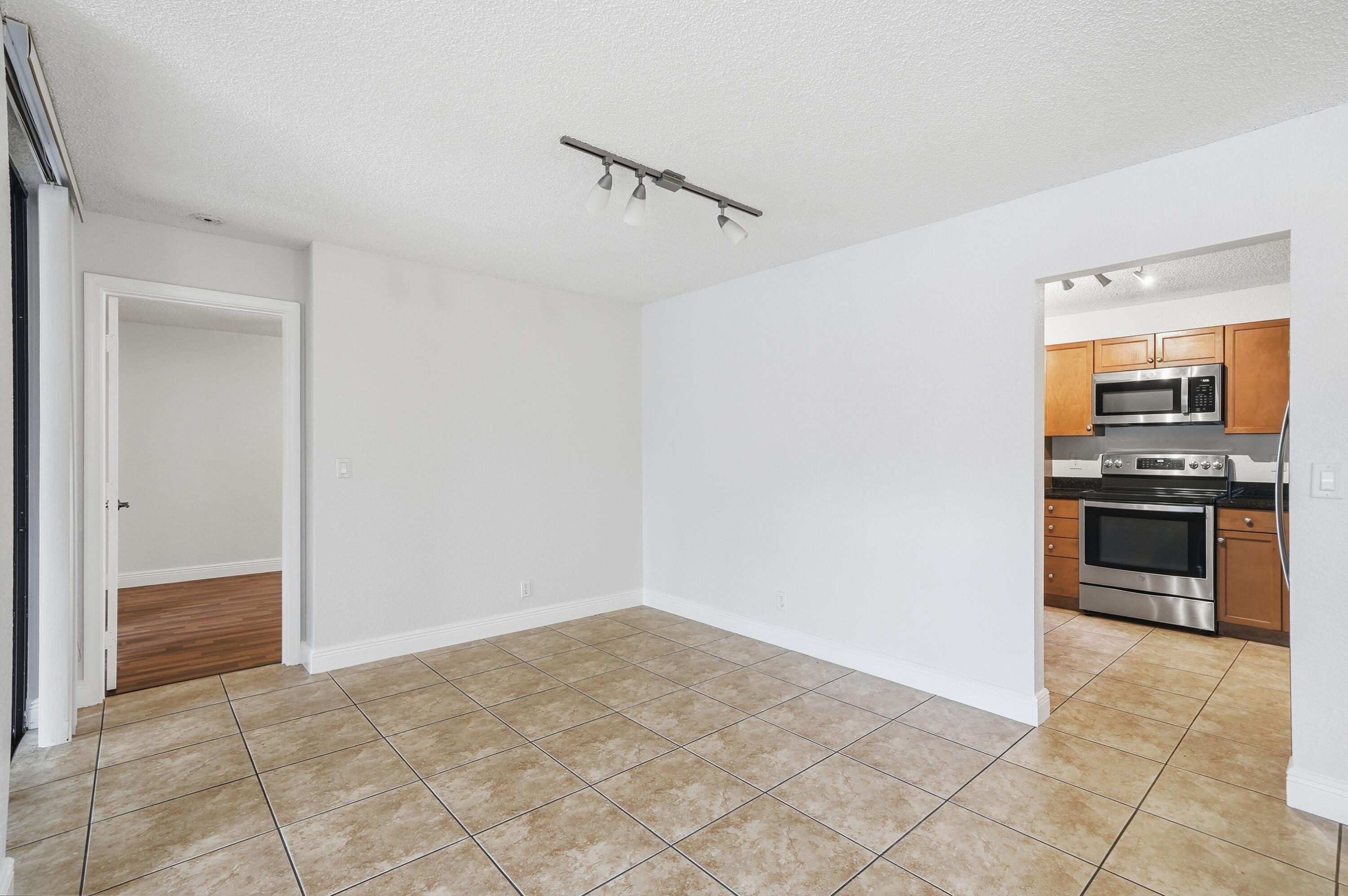 CENTERPOINTE CONDO - Residential