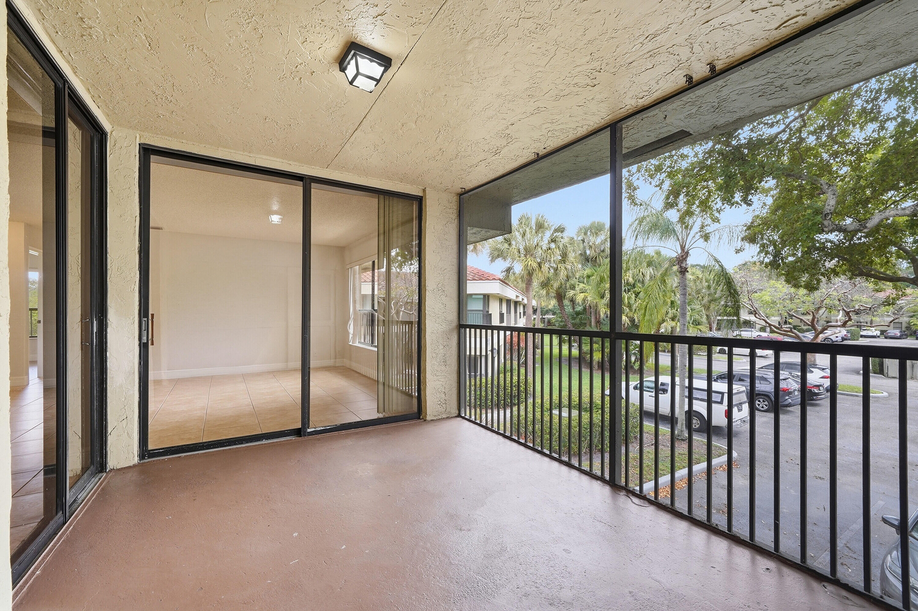 CENTERPOINTE CONDO - Residential