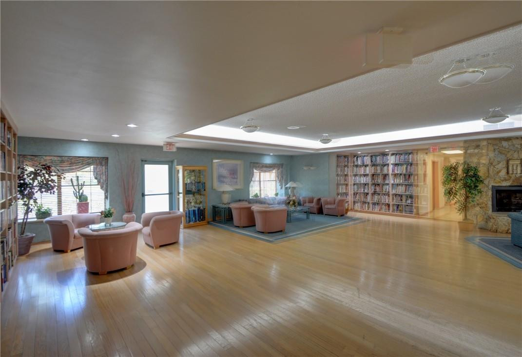 CENTERPOINTE CONDO - Residential