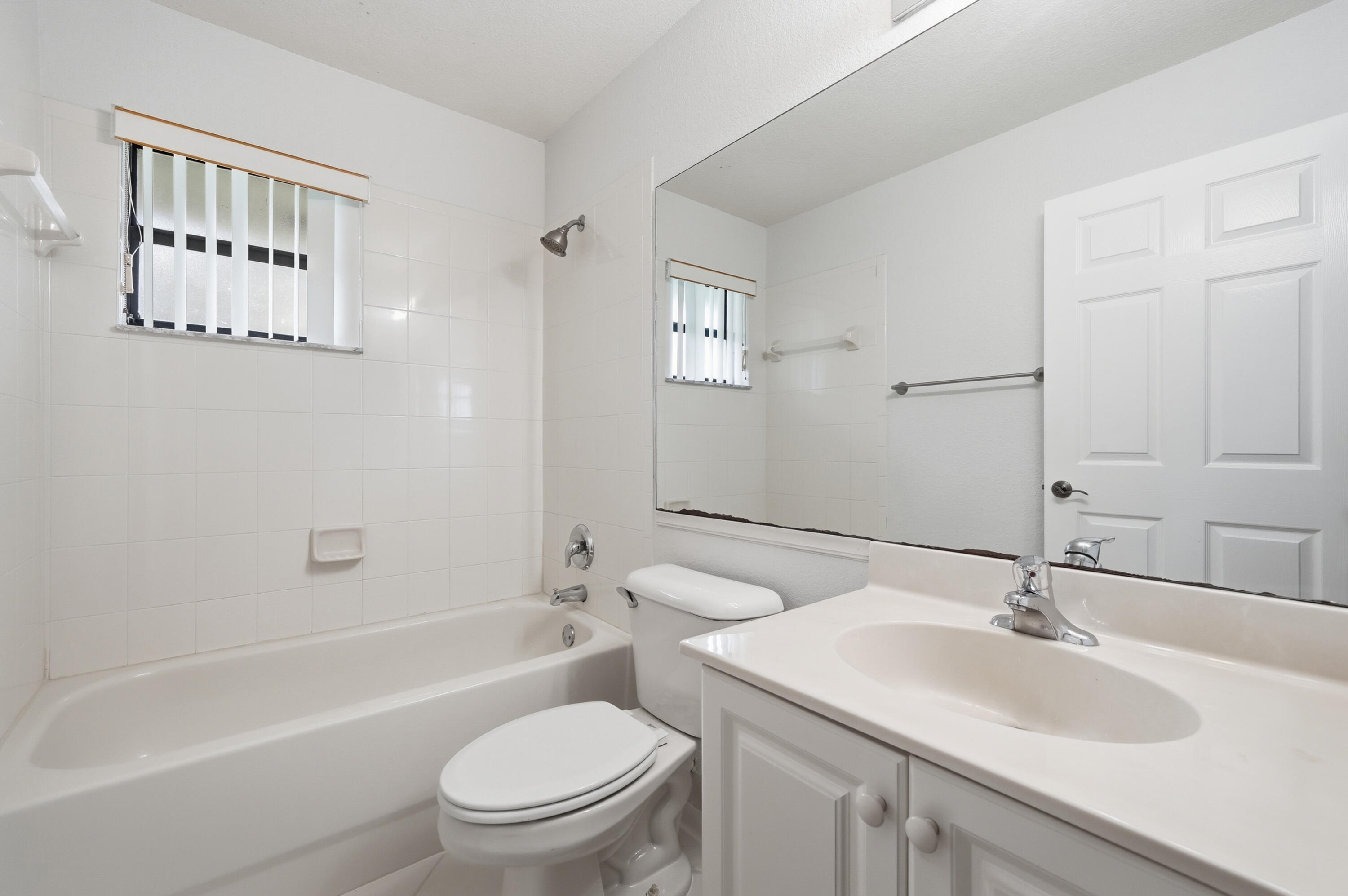 CENTERPOINTE CONDO - Residential