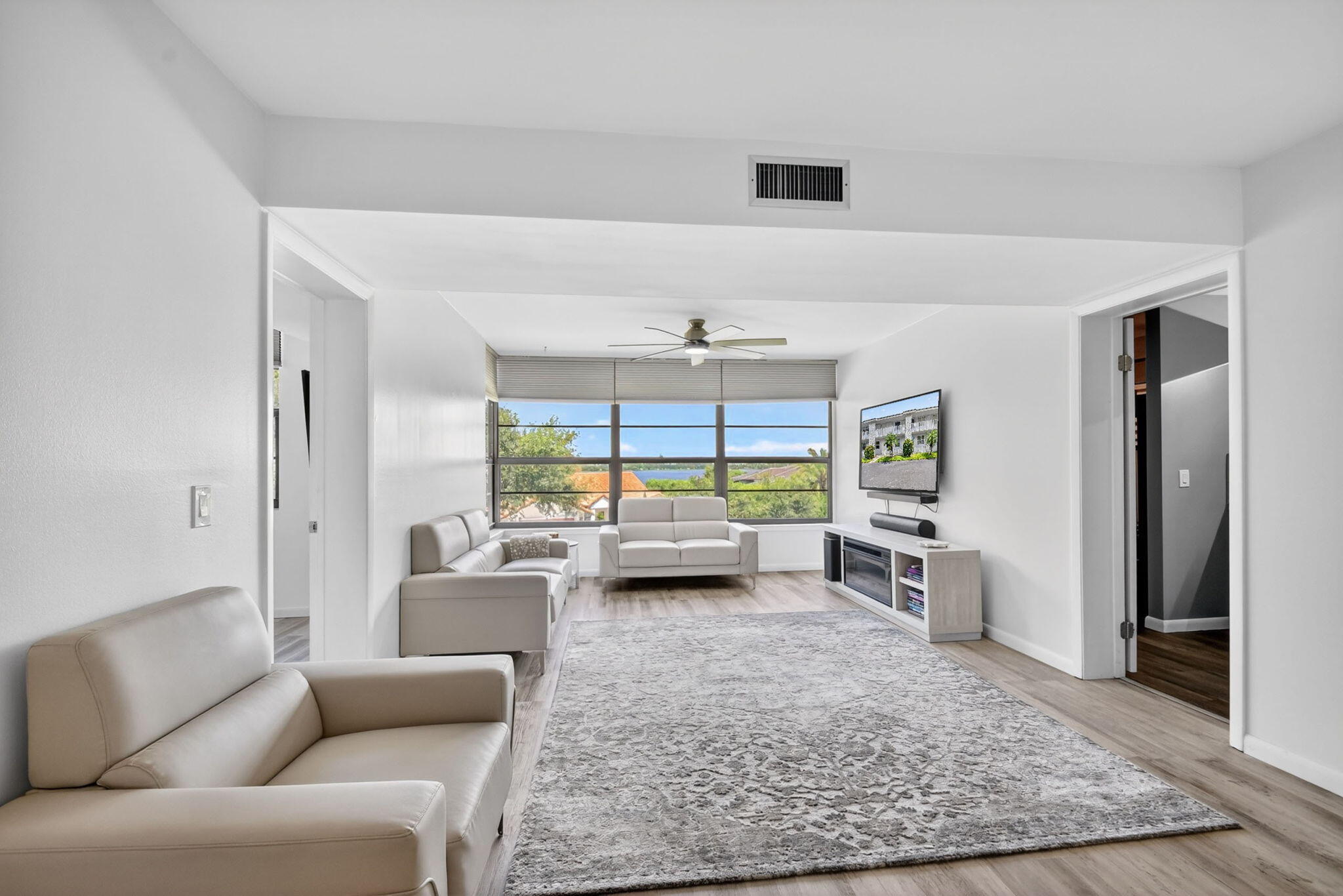 WHITEHALL CONDO OF THE LANDS OF THE PRESIDENT - Residential