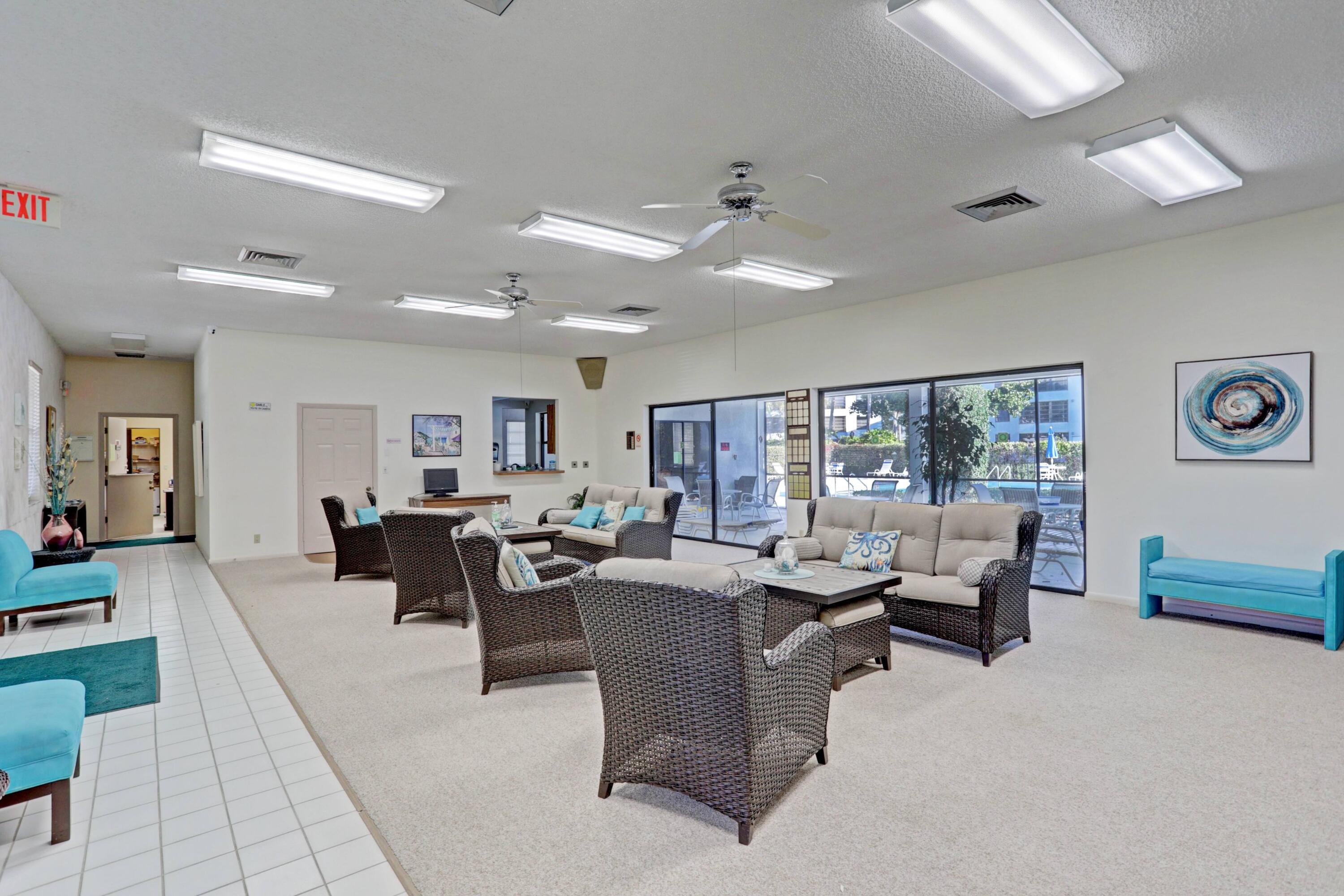WHITEHALL CONDO OF THE LANDS OF THE PRESIDENT - Residential