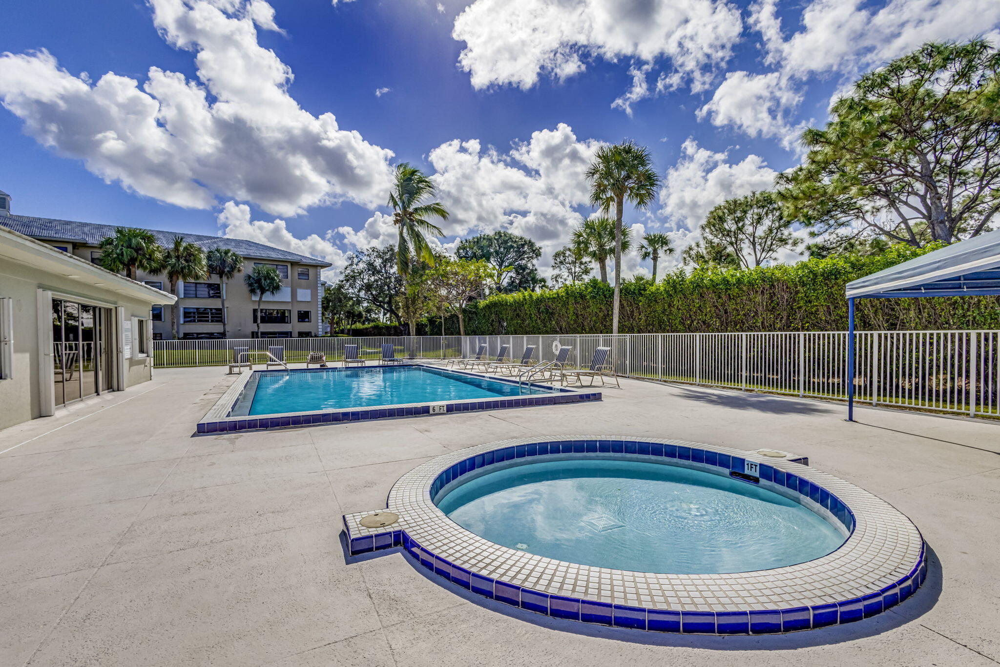 WHITEHALL CONDO OF THE LANDS OF THE PRESIDENT - Residential