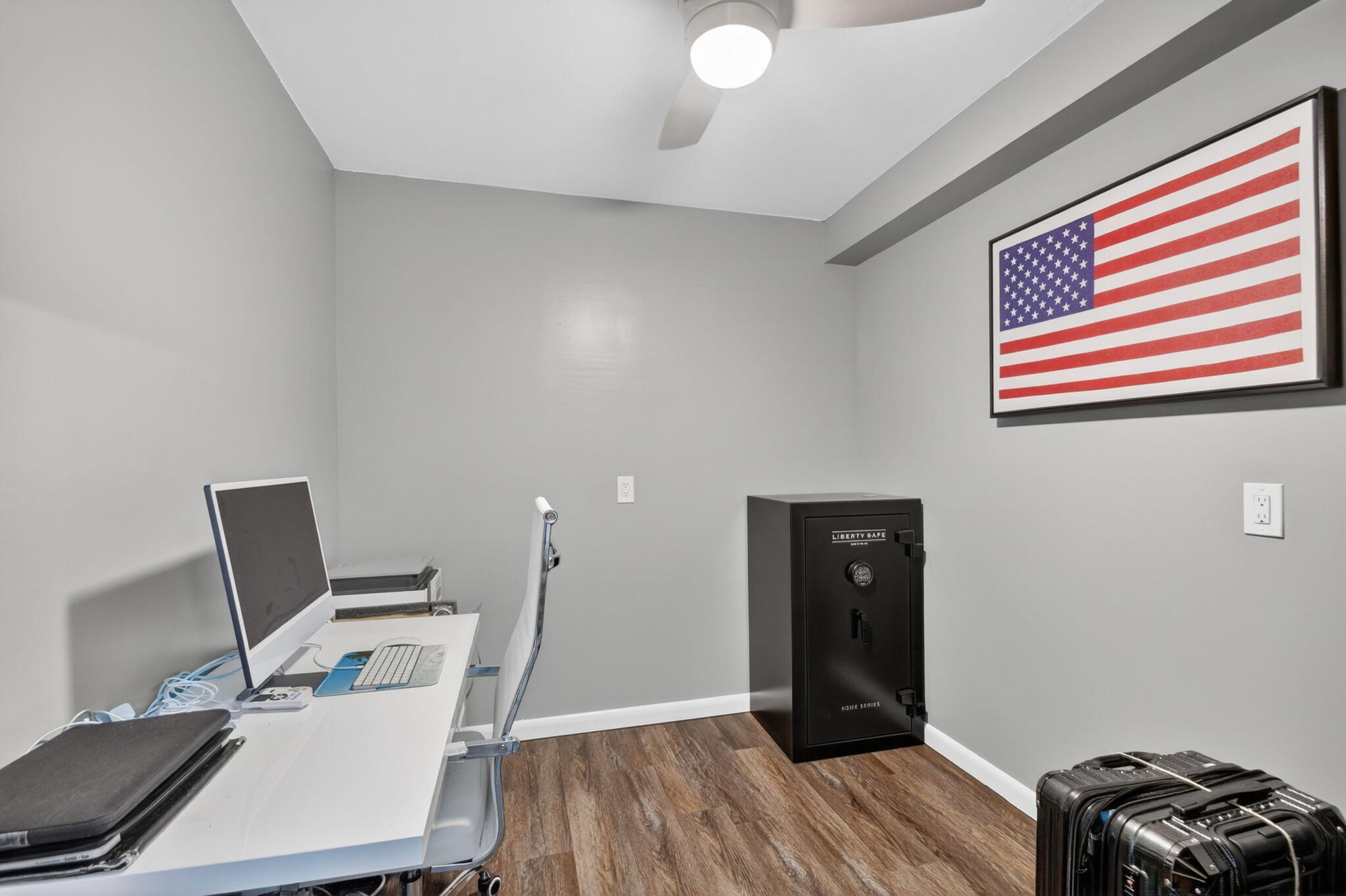WHITEHALL CONDO OF THE LANDS OF THE PRESIDENT - Residential