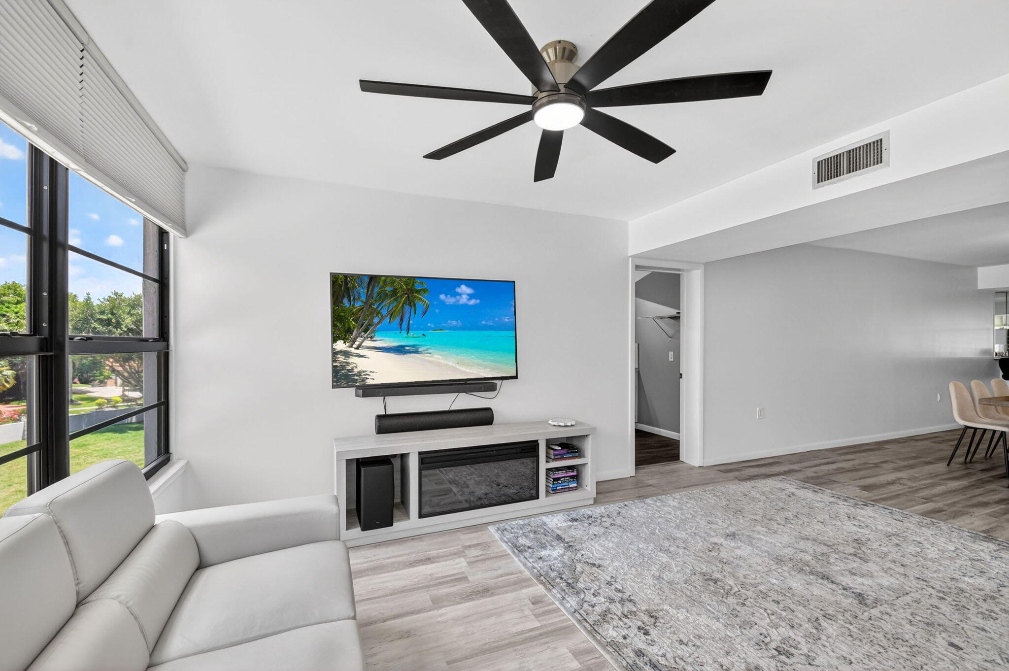WHITEHALL CONDO OF THE LANDS OF THE PRESIDENT - Residential