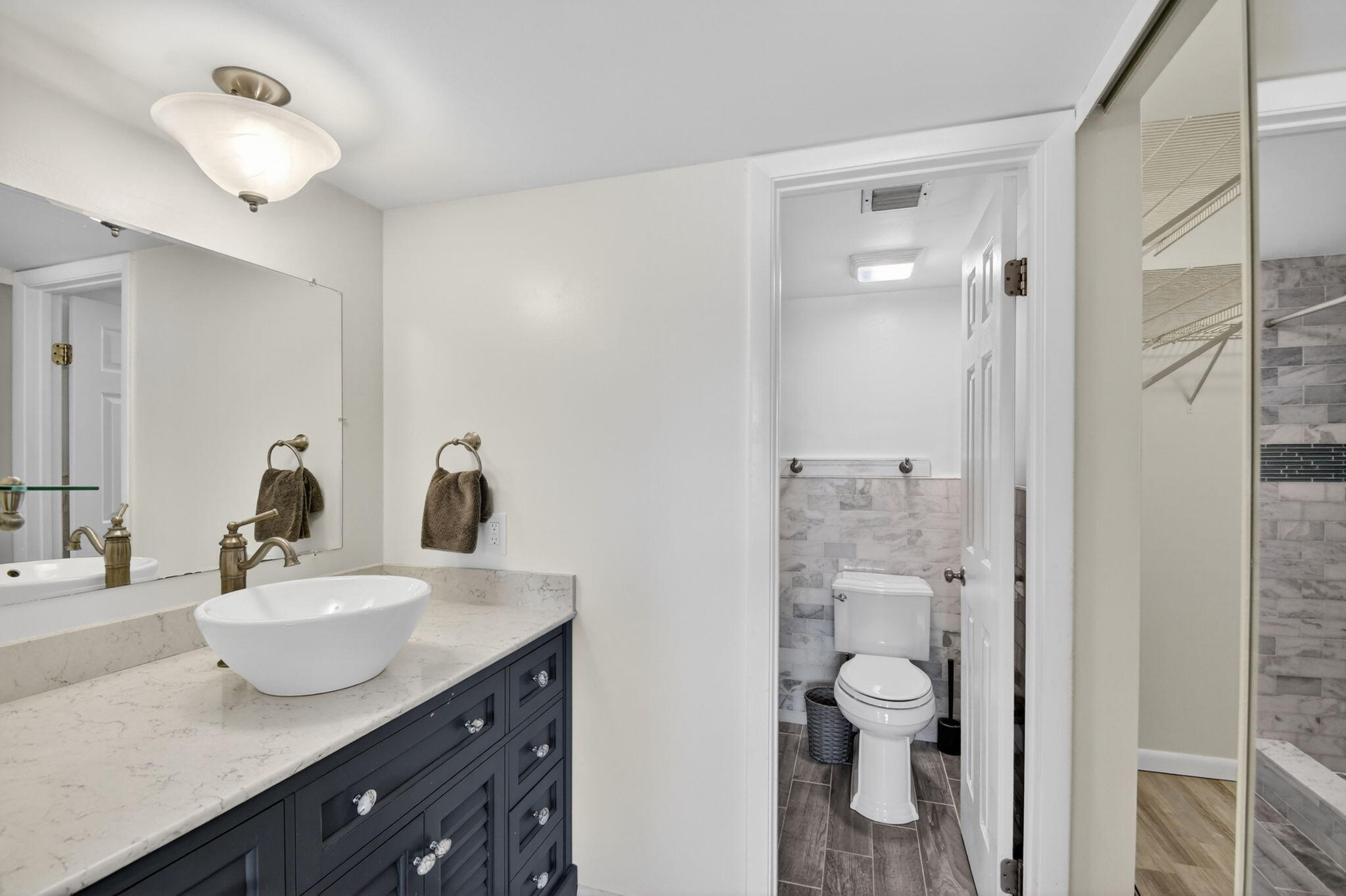 WHITEHALL CONDO OF THE LANDS OF THE PRESIDENT - Residential